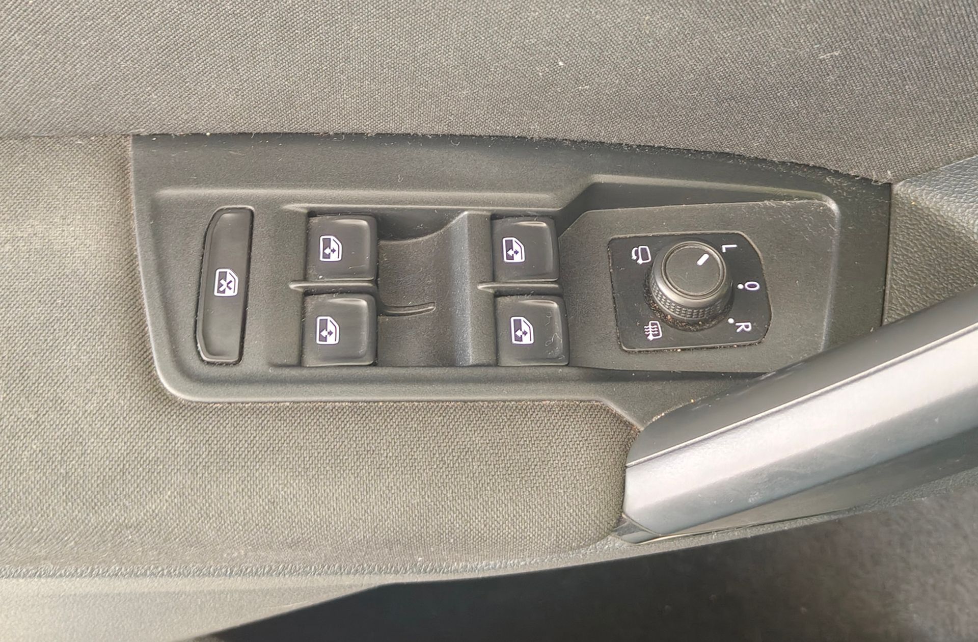 Volkswagen Tiguan Advance 1.5 TSI Pack R-LINE - foto 33