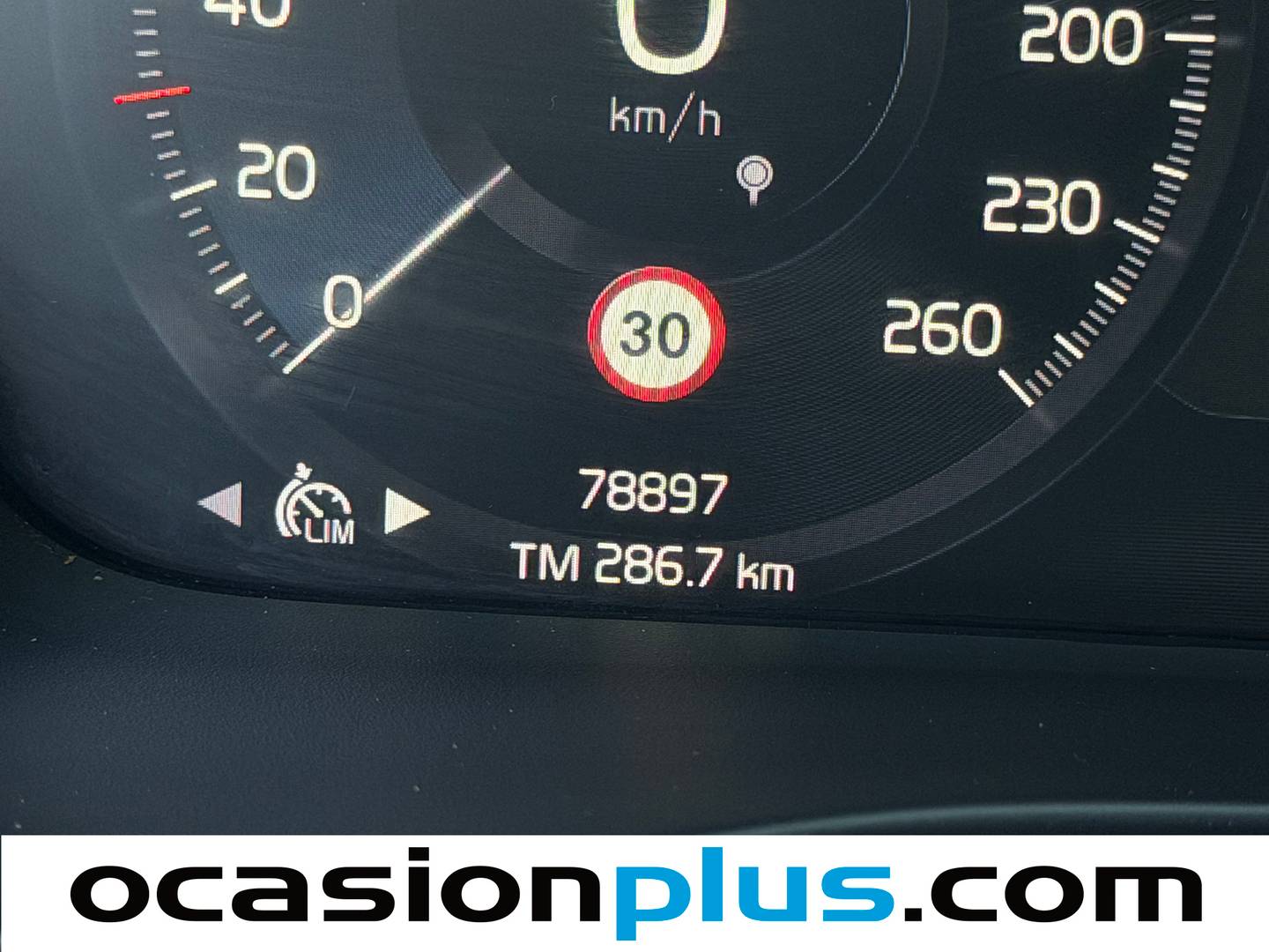 Volvo XC40 Volvo XC40 T3 R-Design Auto (163 CV) 163cv