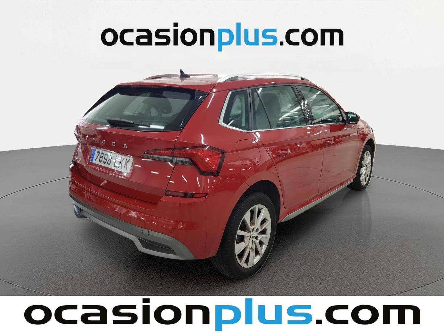 Foto trasera Skoda Kamiq Skoda Kamiq 1.0 TSI Style (115 CV) derecha