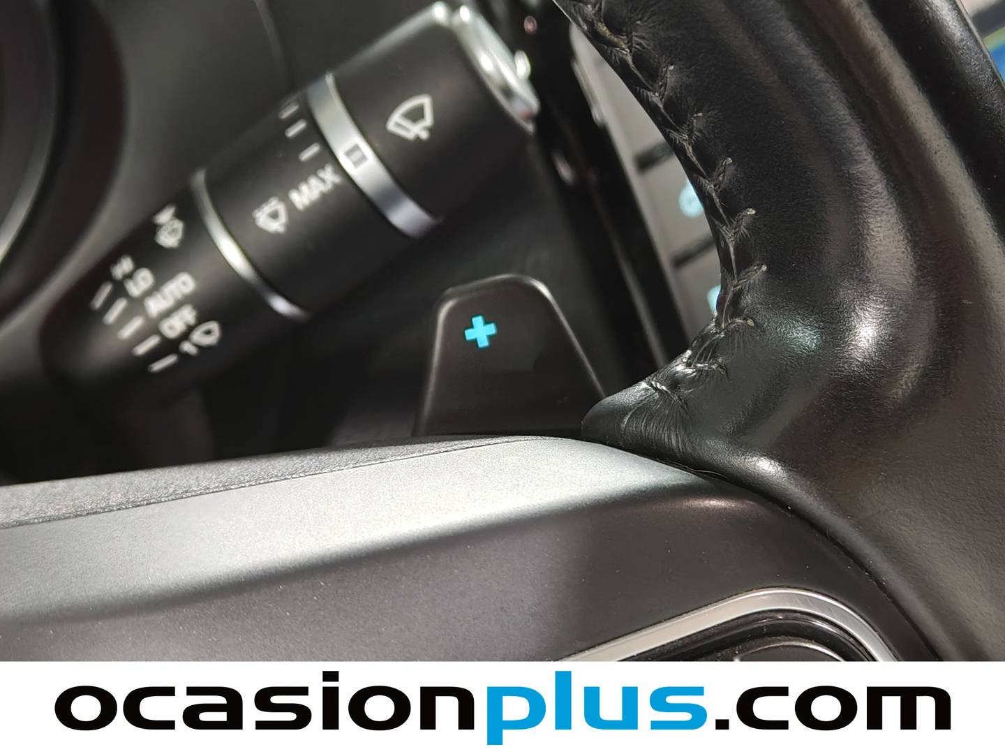 Foto Jaguar XE Jaguar XE 2.0 Diesel Pure RWD Auto (180 CV)