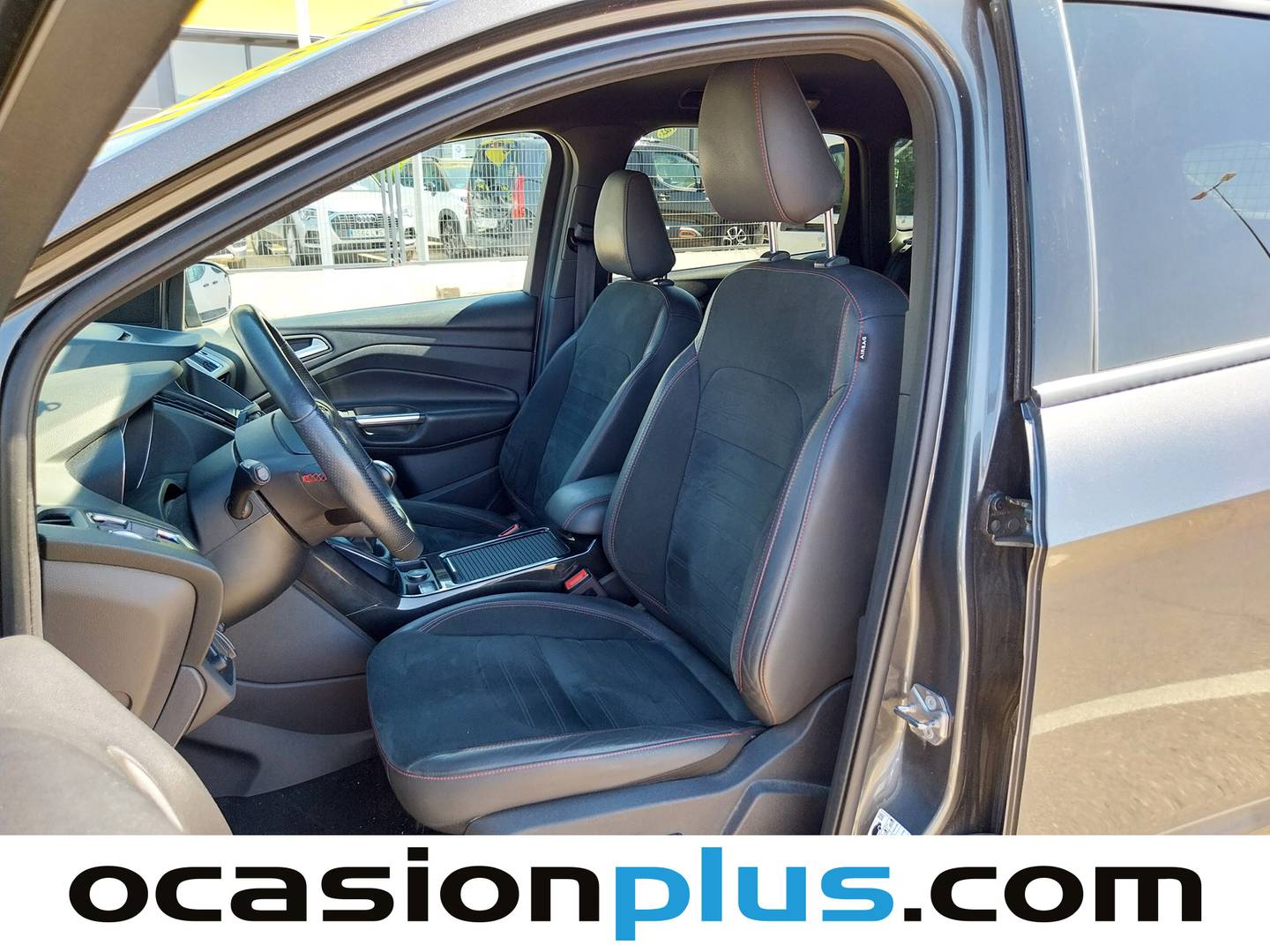 Foto Ford Kuga Ford Kuga 1.5 EcoBoost ST-Line Limited Edition 4x2  (150 CV)