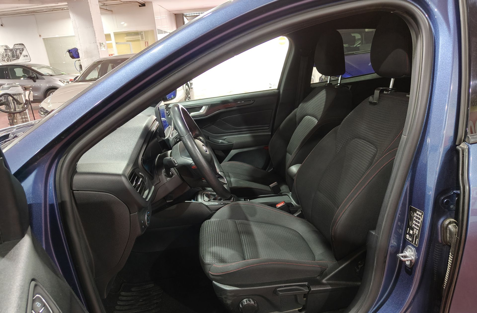 Ford Focus 1.5 EcoBlue ST-Line - foto 13
