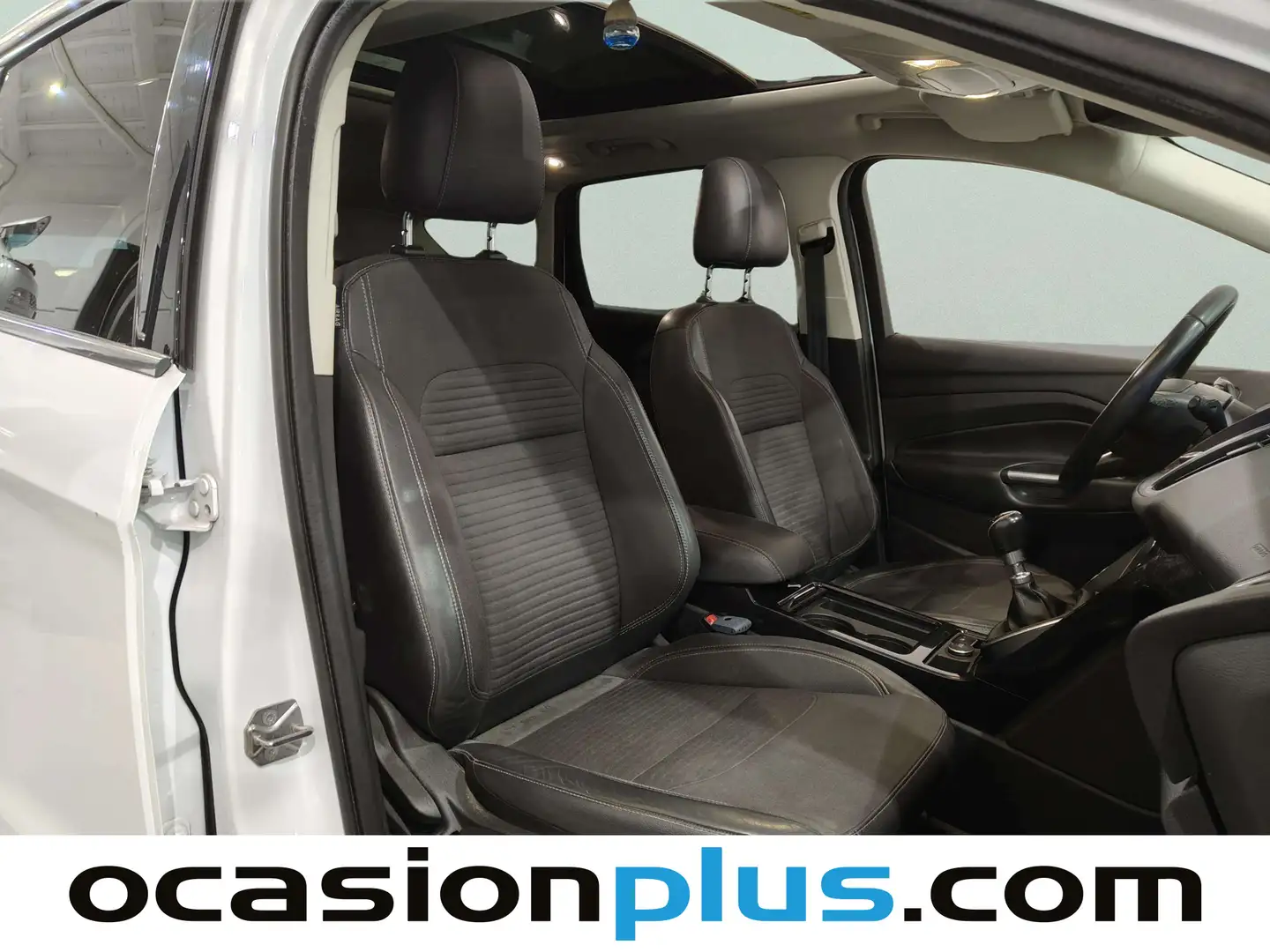 Foto Ford Kuga Ford Kuga 2.0 TDCI S&S Titanium 4x2 (120 CV)