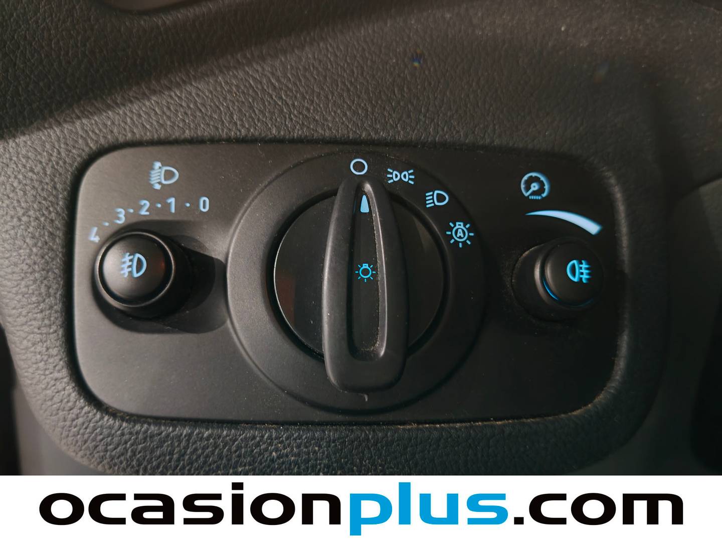 Equipamiento del Ford C-Max Ford C-Max 1.6 TDCI Trend (115 CV)