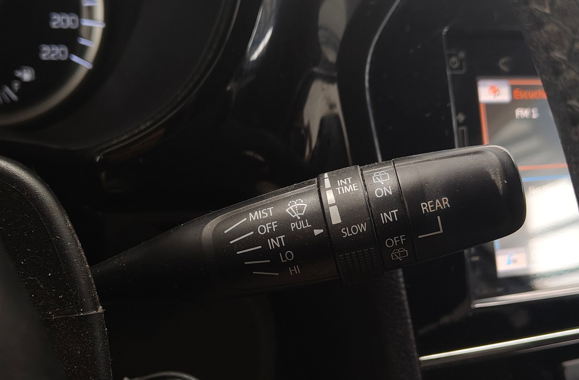 Suzuki Vitara 1.6 Ddis GLE - foto 27