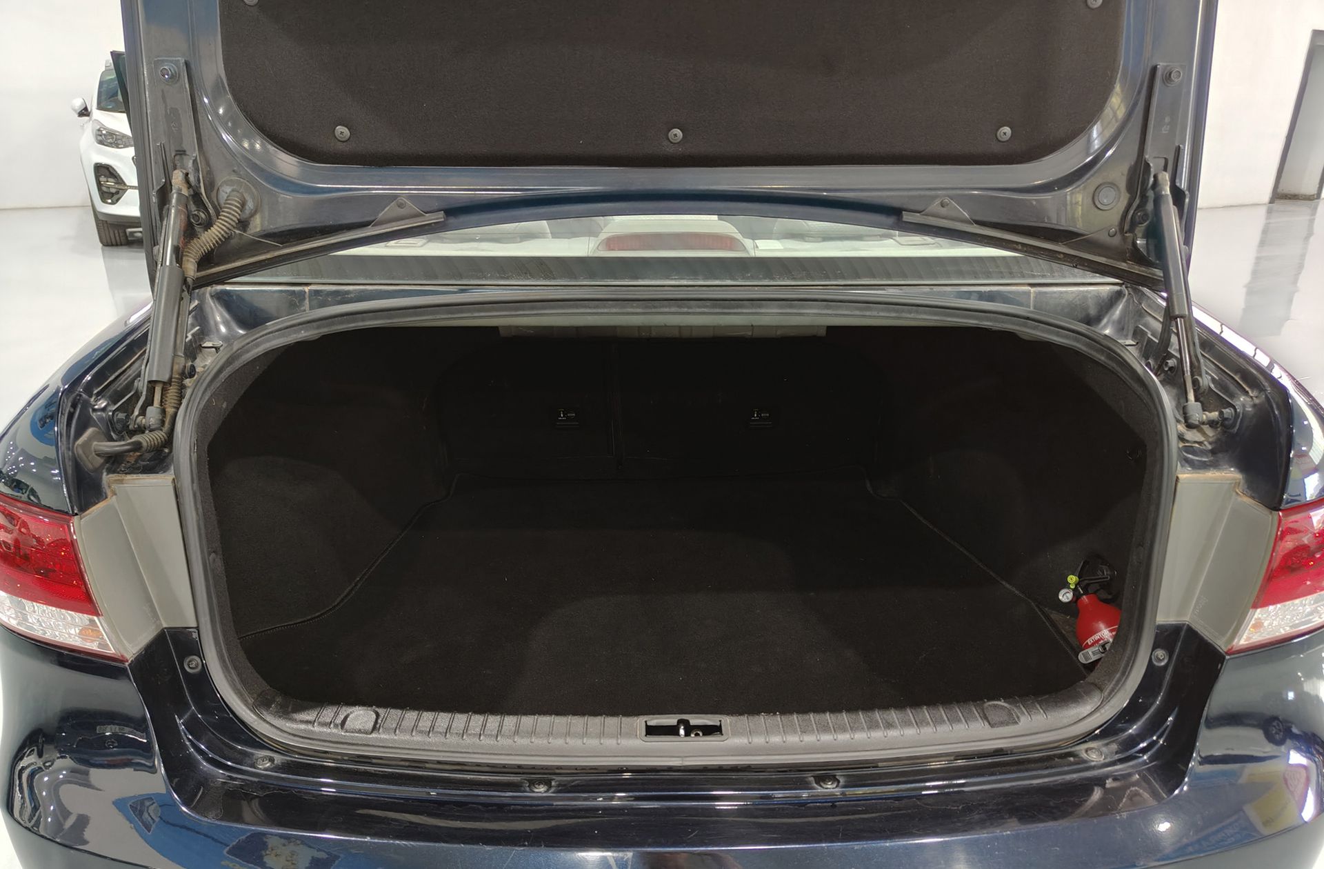 Hyundai Sonata 2.0 CRDi VGT Comfort - foto 12