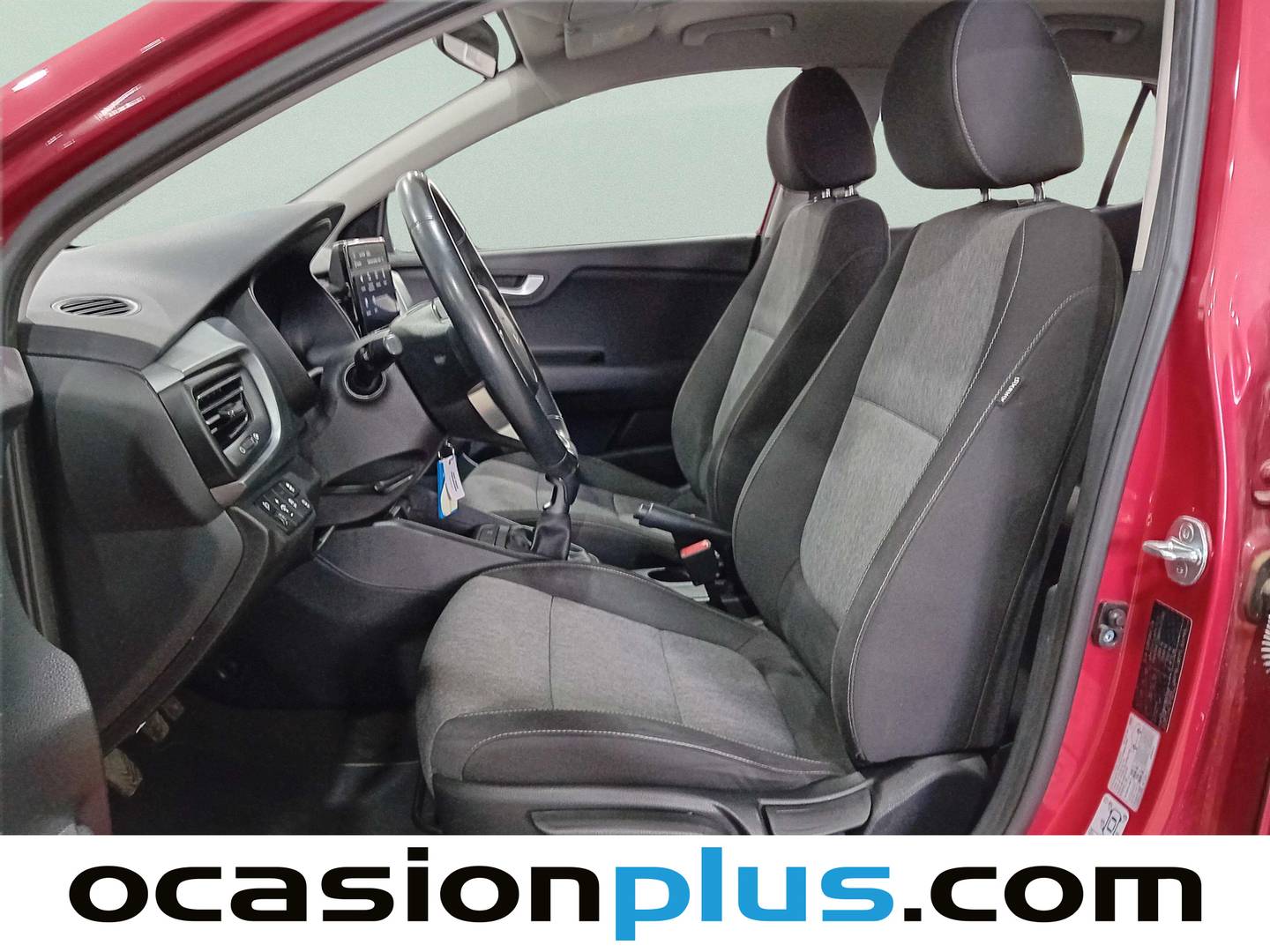 Foto asientos delanteros KIA Stonic KIA Stonic 1.0 T-GDi MHEV Concept Plus (100 CV)