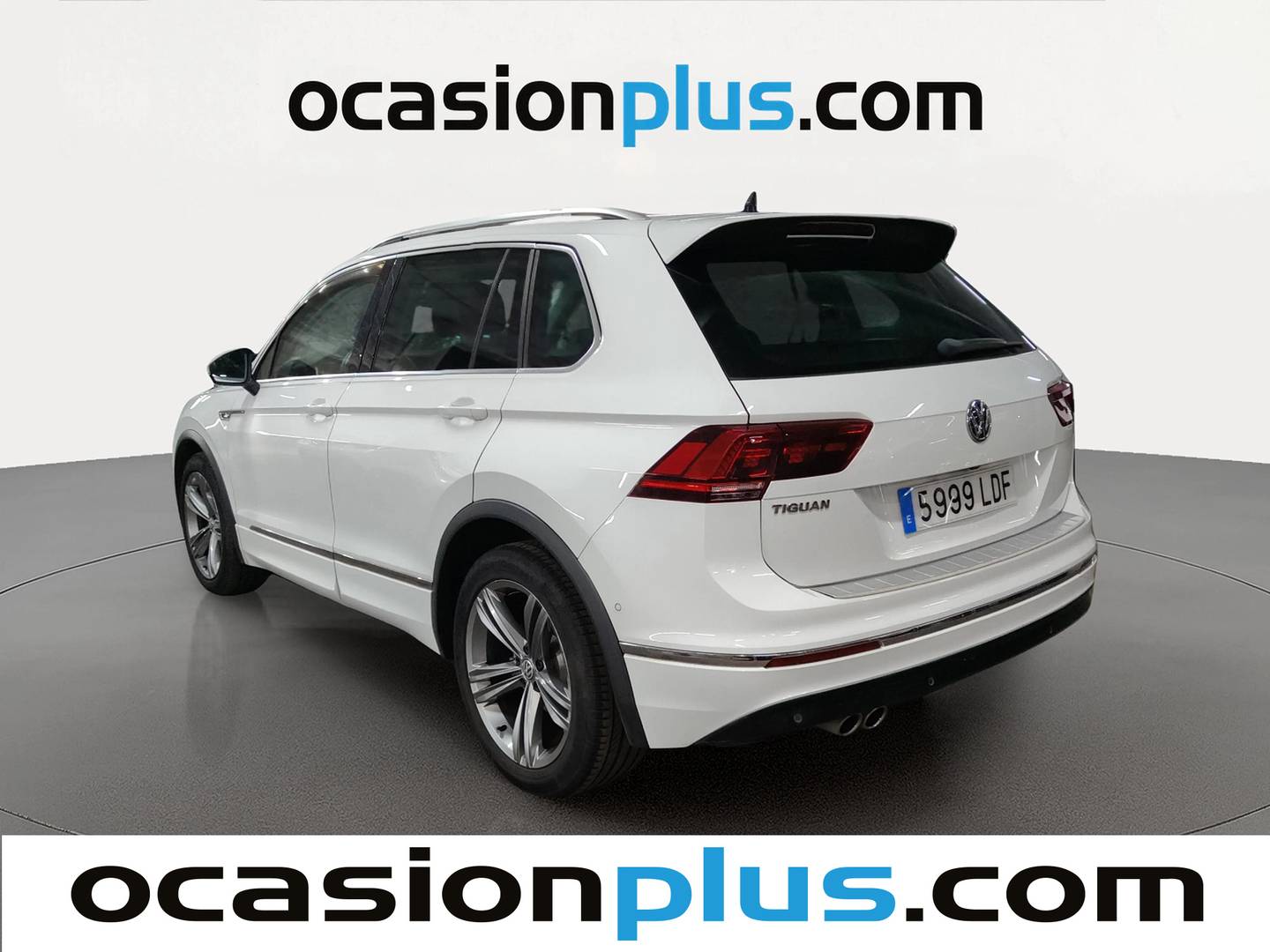 Foto trasera Volkswagen Tiguan Volkswagen Tiguan Sport 1.5 TSI (150 CV) DSG Pack R-line derecha
