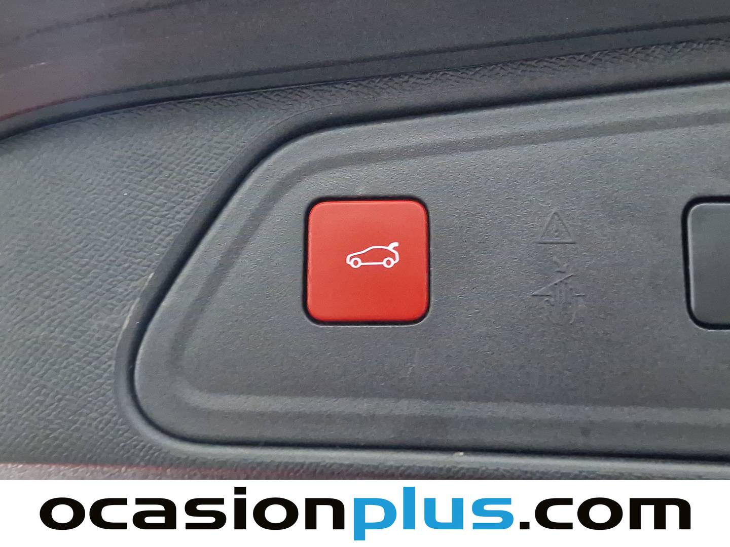 Foto Peugeot 3008 Peugeot 3008 PureTech 130 S&S GT EAT8 (130 CV)