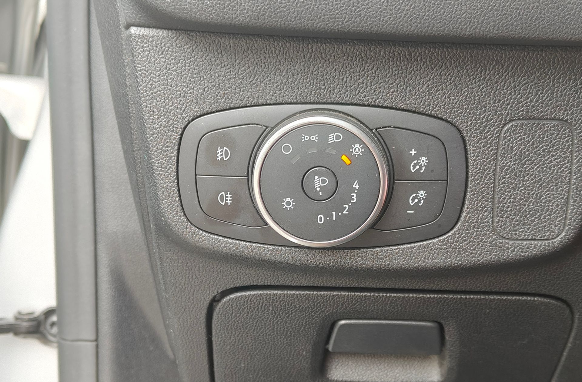 Ford Focus 1.0 EcoBoost ST-Line - foto 12