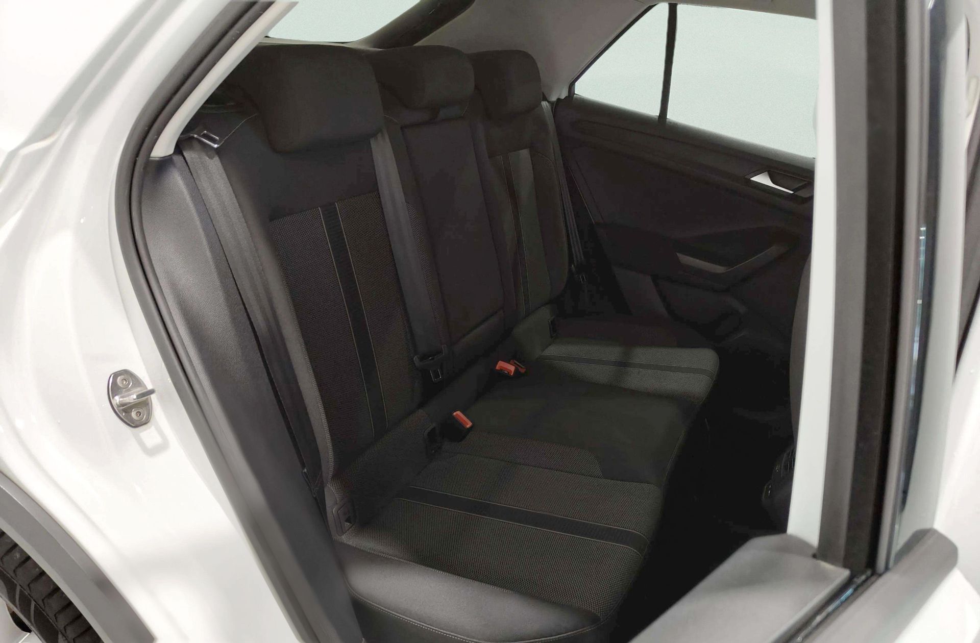 Volkswagen T-Roc Life 1.5 TSI DSG - foto 18