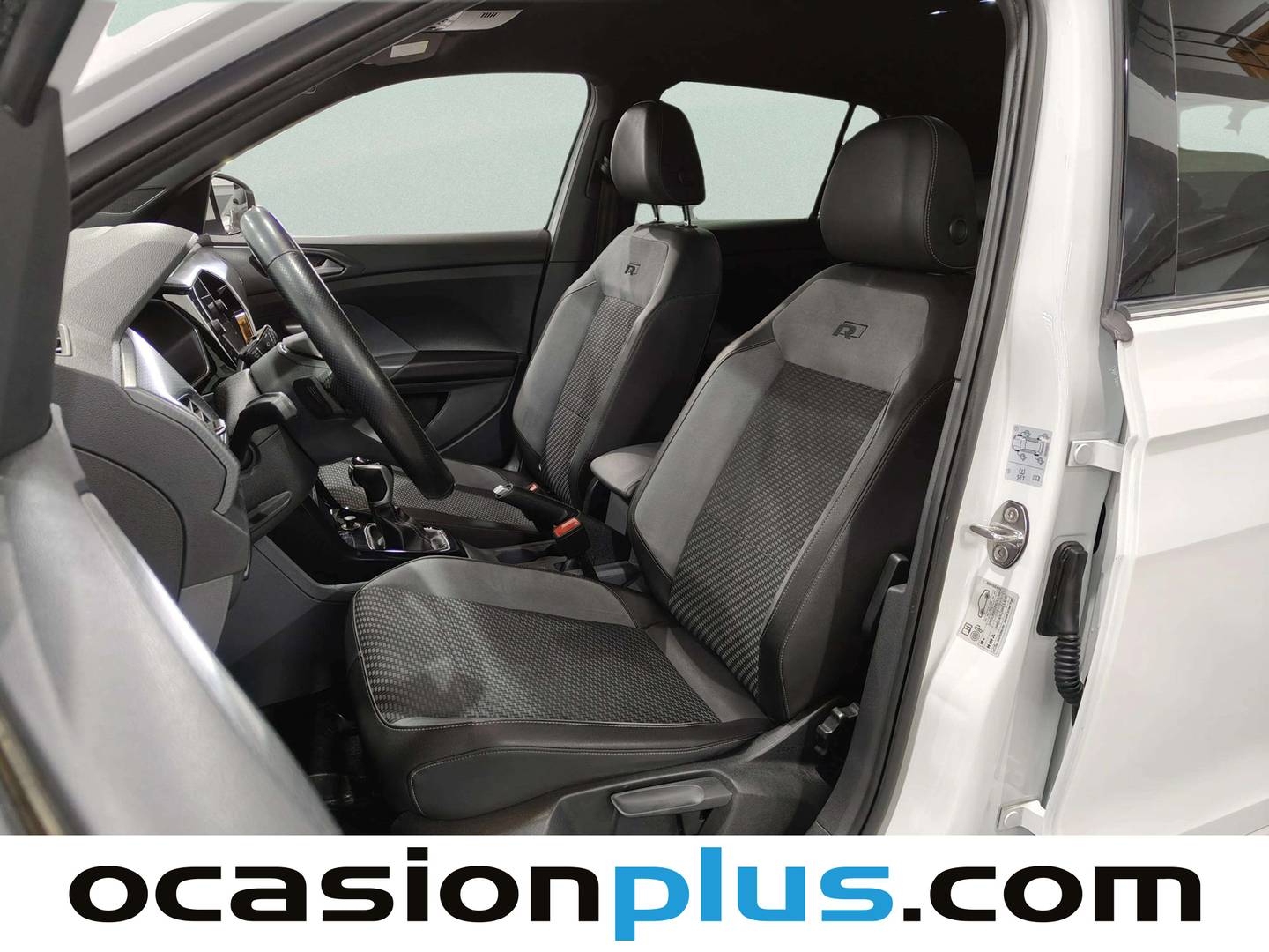 Foto asientos delanteros Volkswagen T-Cross Volkswagen T-Cross Sport 1.5 TSI (150 CV) DSG Pack R-Line