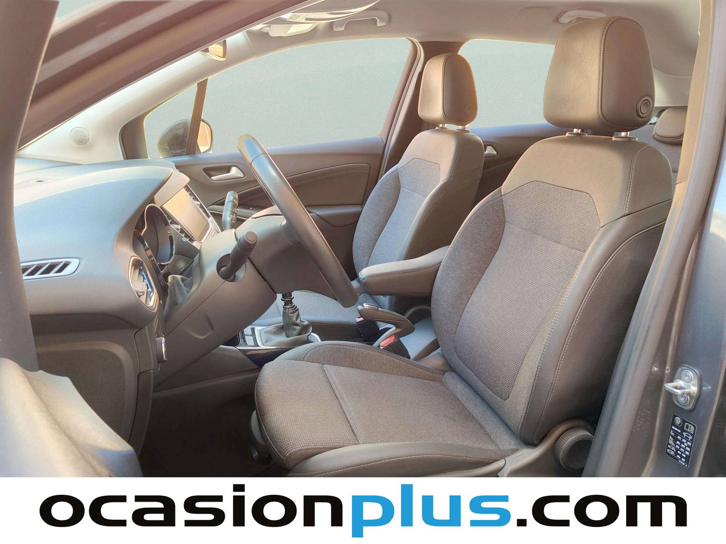 Foto asientos delanteros Opel Crossland Opel Crossland 1.2 Business Elegance (130 CV)