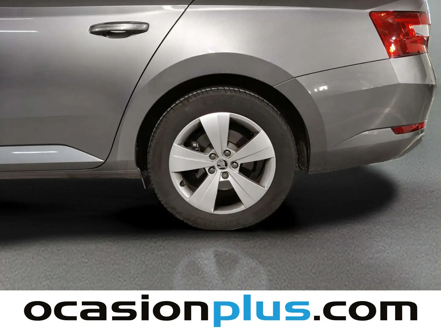 Foto Skoda Superb Skoda Superb 1.5 TSI Ambition DSG (150 CV)