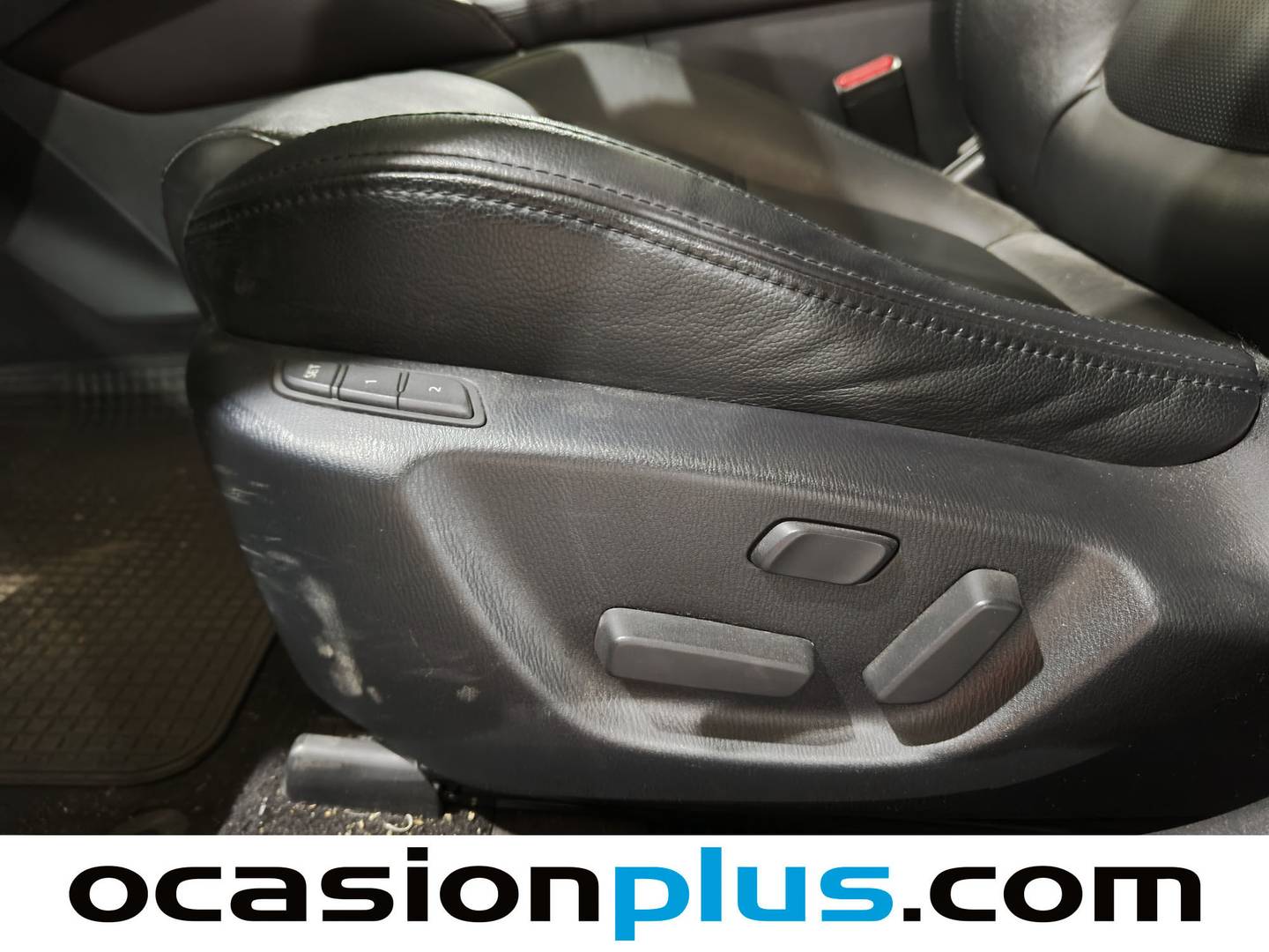 Extras y acabados del Mazda Mazda6 Mazda Mazda 6 2.2 DE WAGON Luxury + Pack Premium + Pack Travel AT (175 CV)