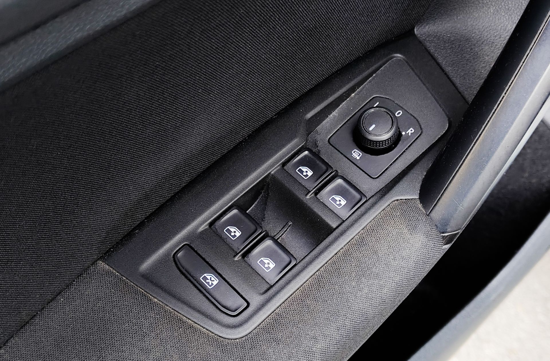 Volkswagen Tiguan Edition 2.0 TDI BMT - foto 26