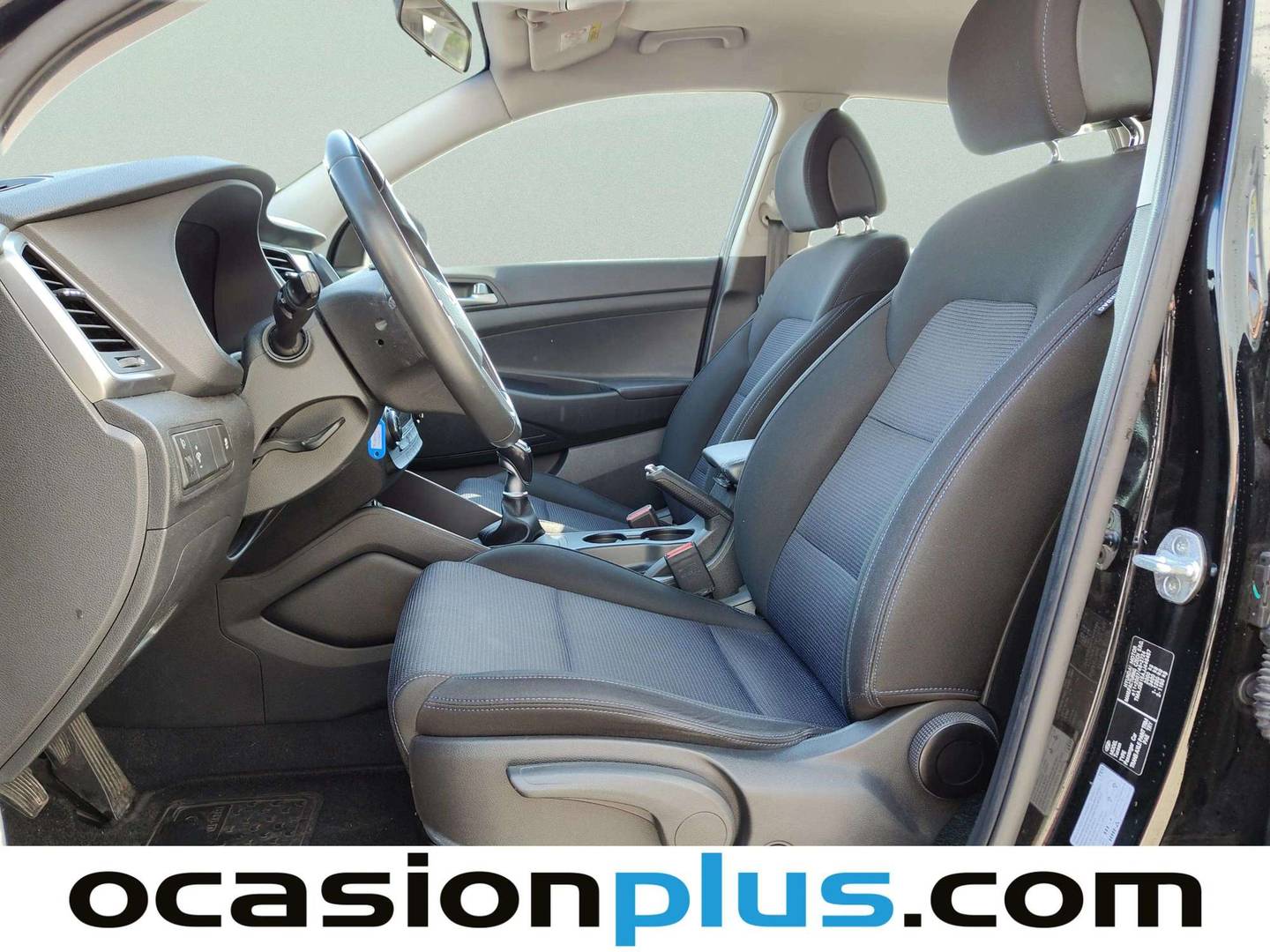 Foto asientos delanteros Hyundai Tucson Hyundai Tucson 1.7 CRDI BlueDrive 25 Aniversario 4x2 (115 CV)