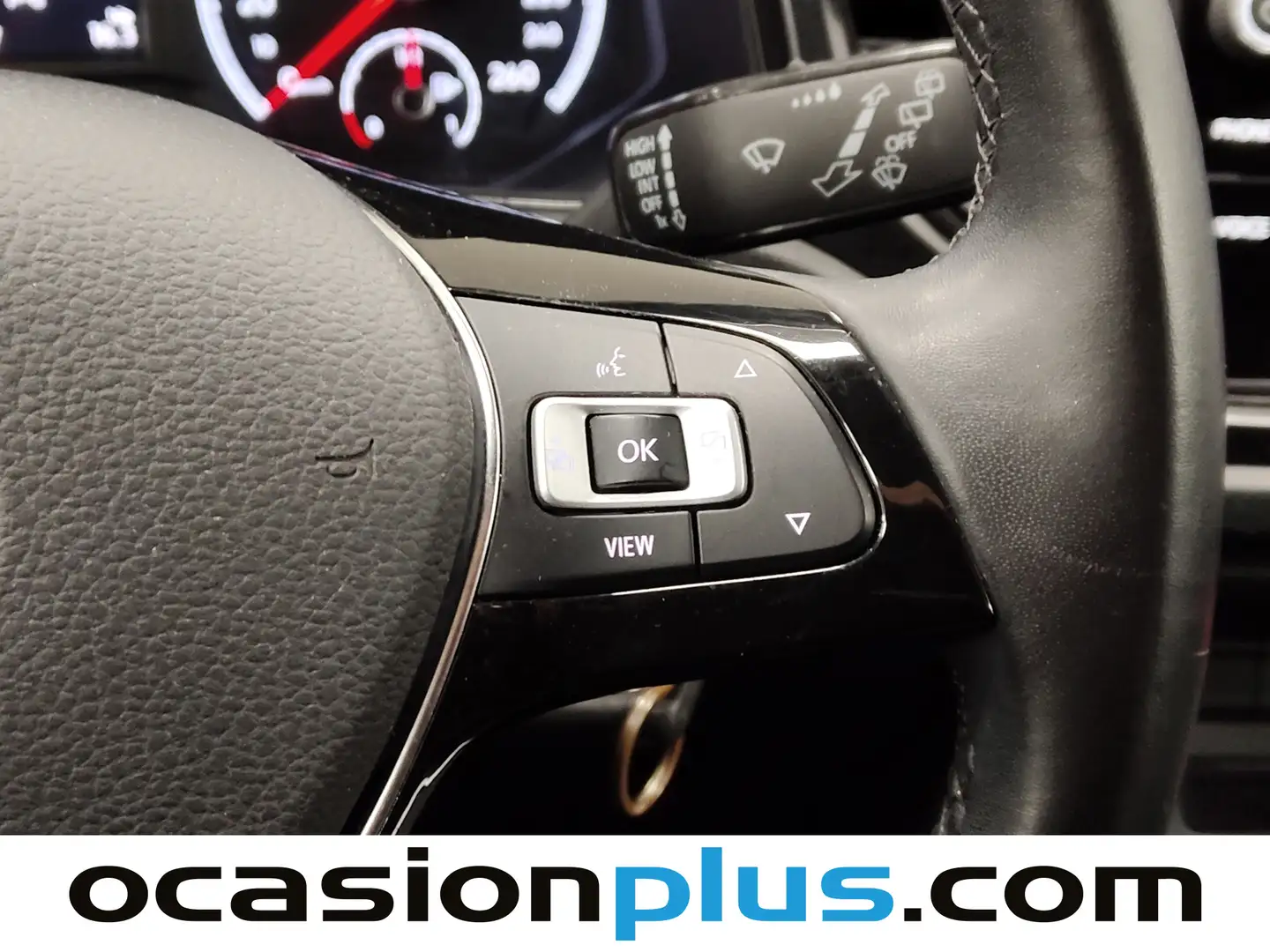 Foto Volkswagen T-Roc Volkswagen T-Roc Edition 1.0 TSI (110 CV)