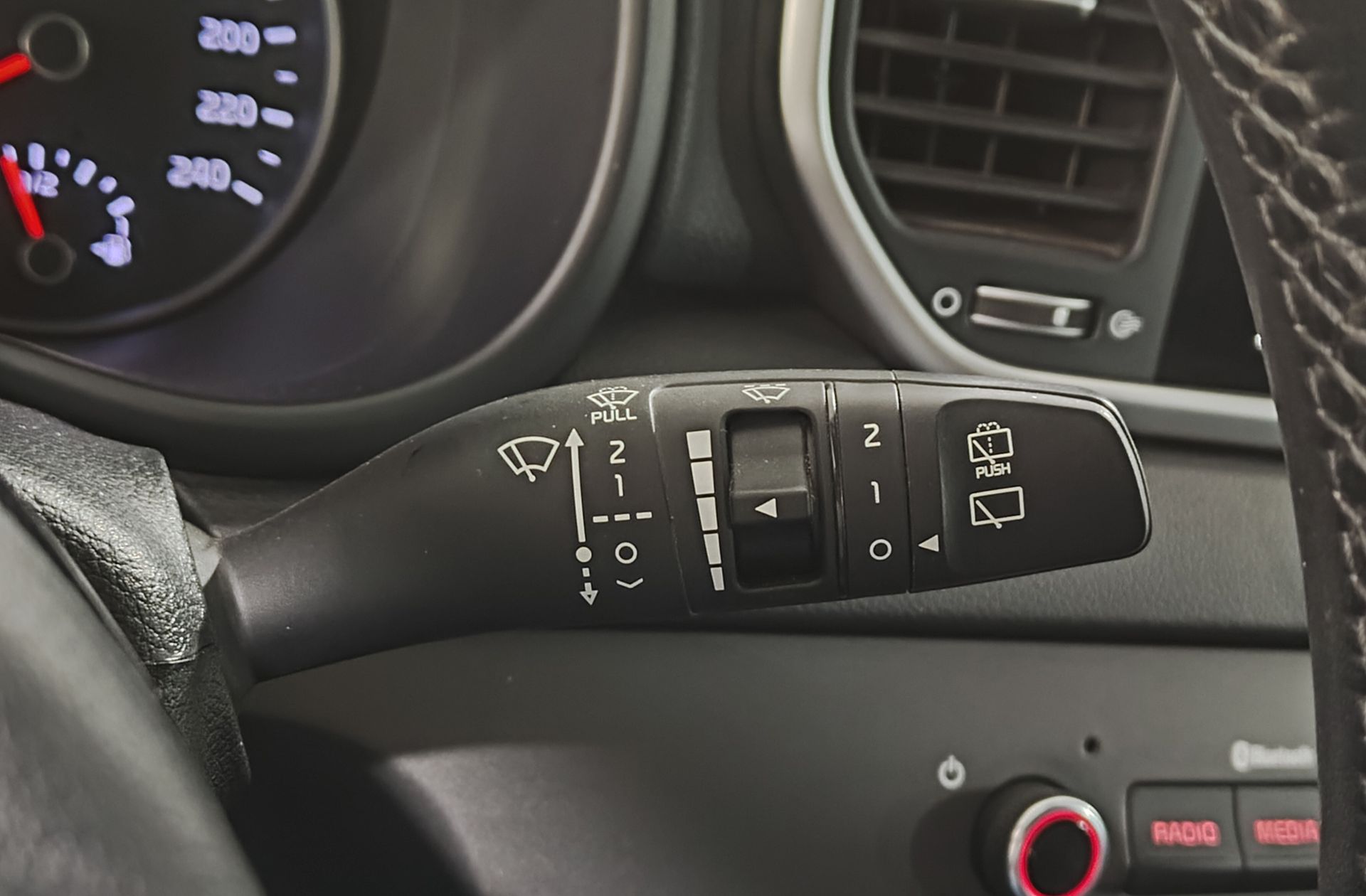 Kia Sportage 1.6 GDi Concept 4x2 - foto 26