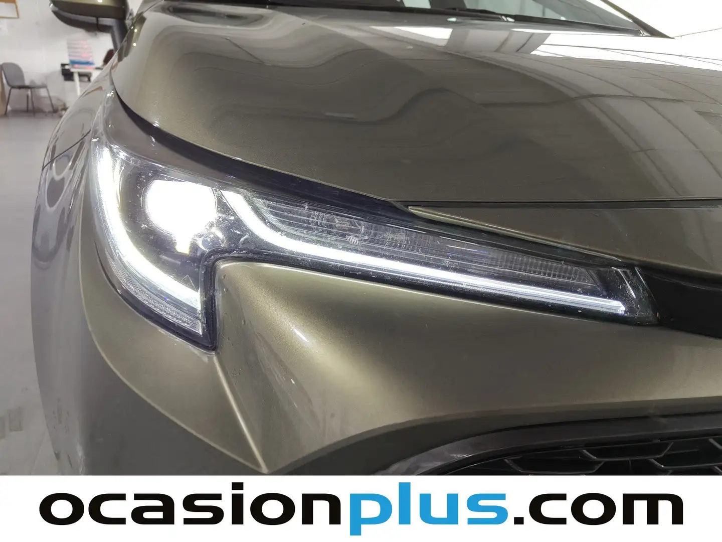 Foto Toyota Corolla Toyota Corolla 180H Style E-CVT (180 CV)