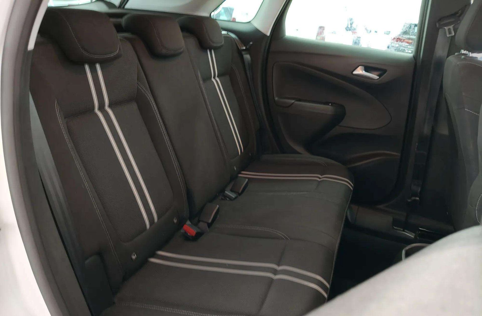 Opel Crossland 1.2 Elegance - foto 19