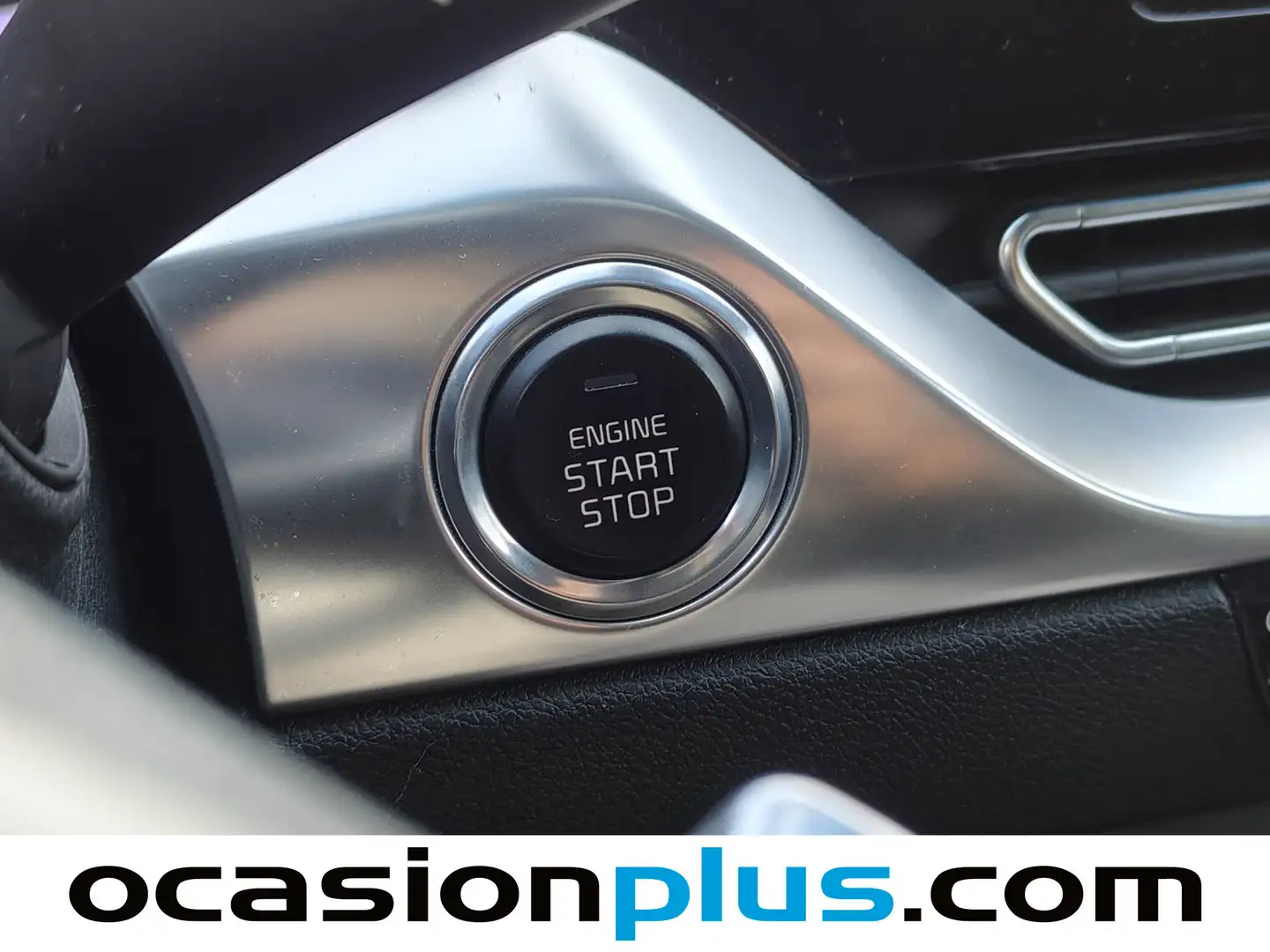 Foto KIA Niro Kia Niro 1.6 GDi PHEV Híbrido Emotion (141 CV)