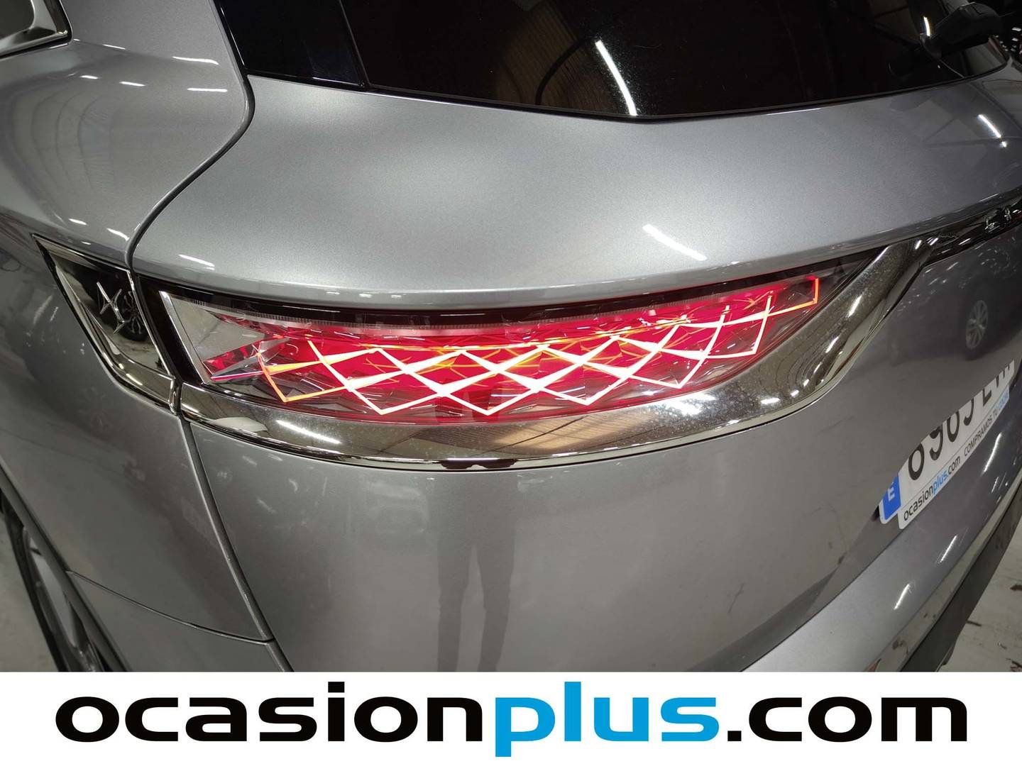 Foto DS DS 7 Crossback DS DS7 Crossback BlueHDi 130 DE Bastille + AT  (130 CV)