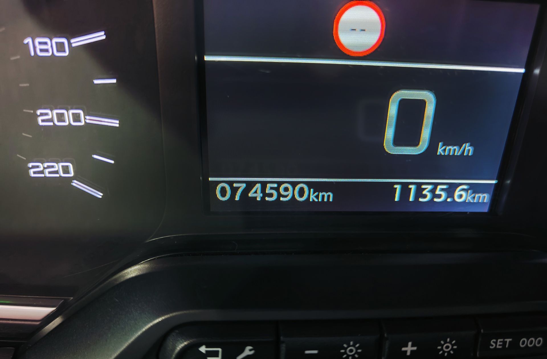 Peugeot Rifter BlueHDi 130 Allure Standard 7 plazas - foto 9