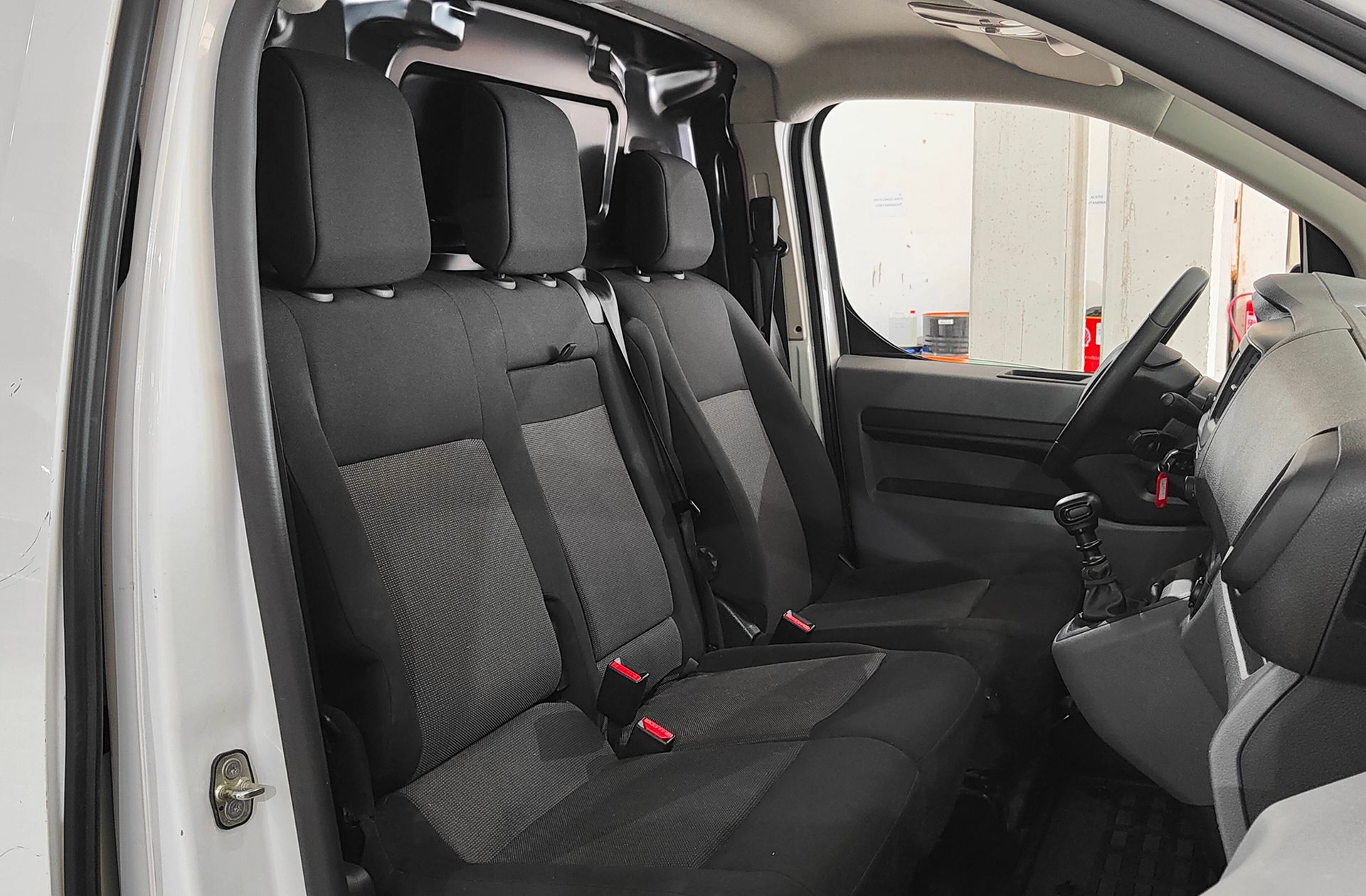 Peugeot Expert Furgon BlueHDi 120 Premium - foto 15