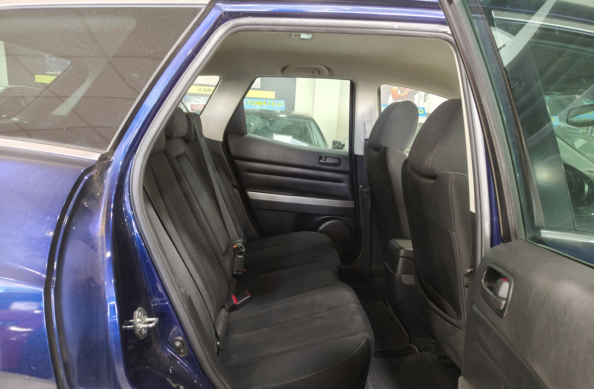 Mazda CX-7 2.2 Crtd Style - foto 15