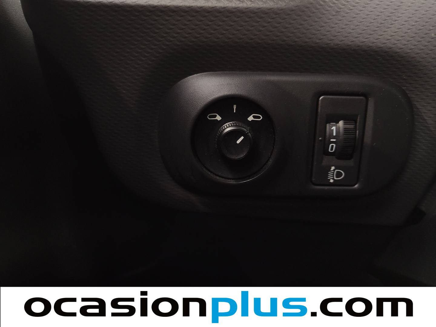 Accesorios del Citroën C4 Cactus Citroën C4 Cactus PureTech 82 Feel (82 CV)