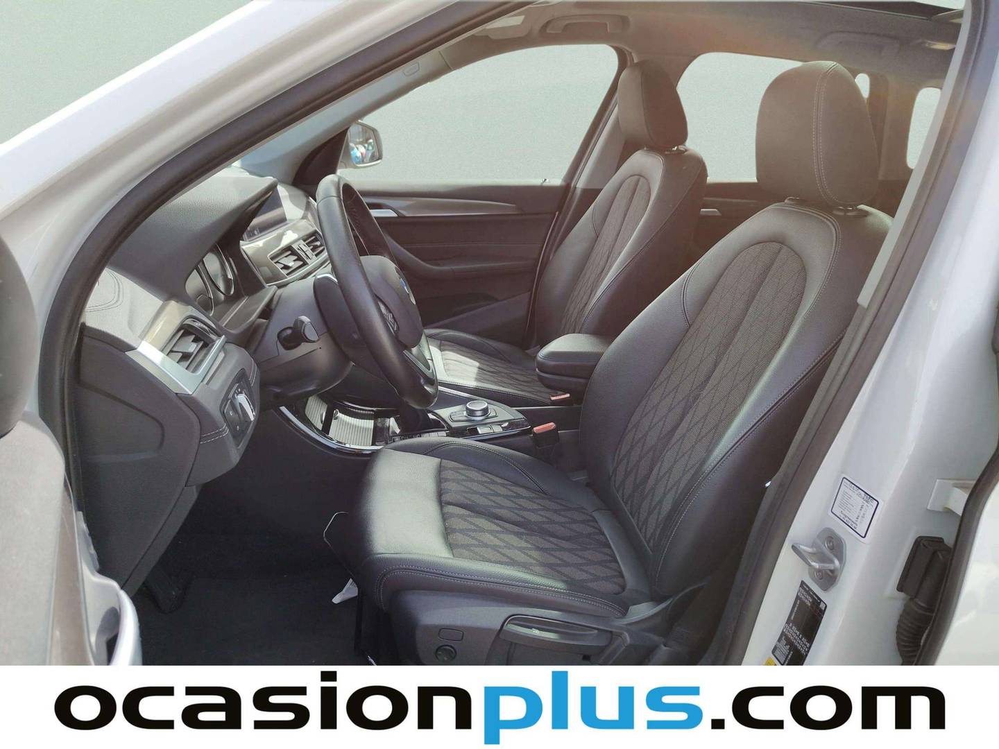 Foto asientos delanteros BMW X1 BMW X1 xDrive25e (220 CV)