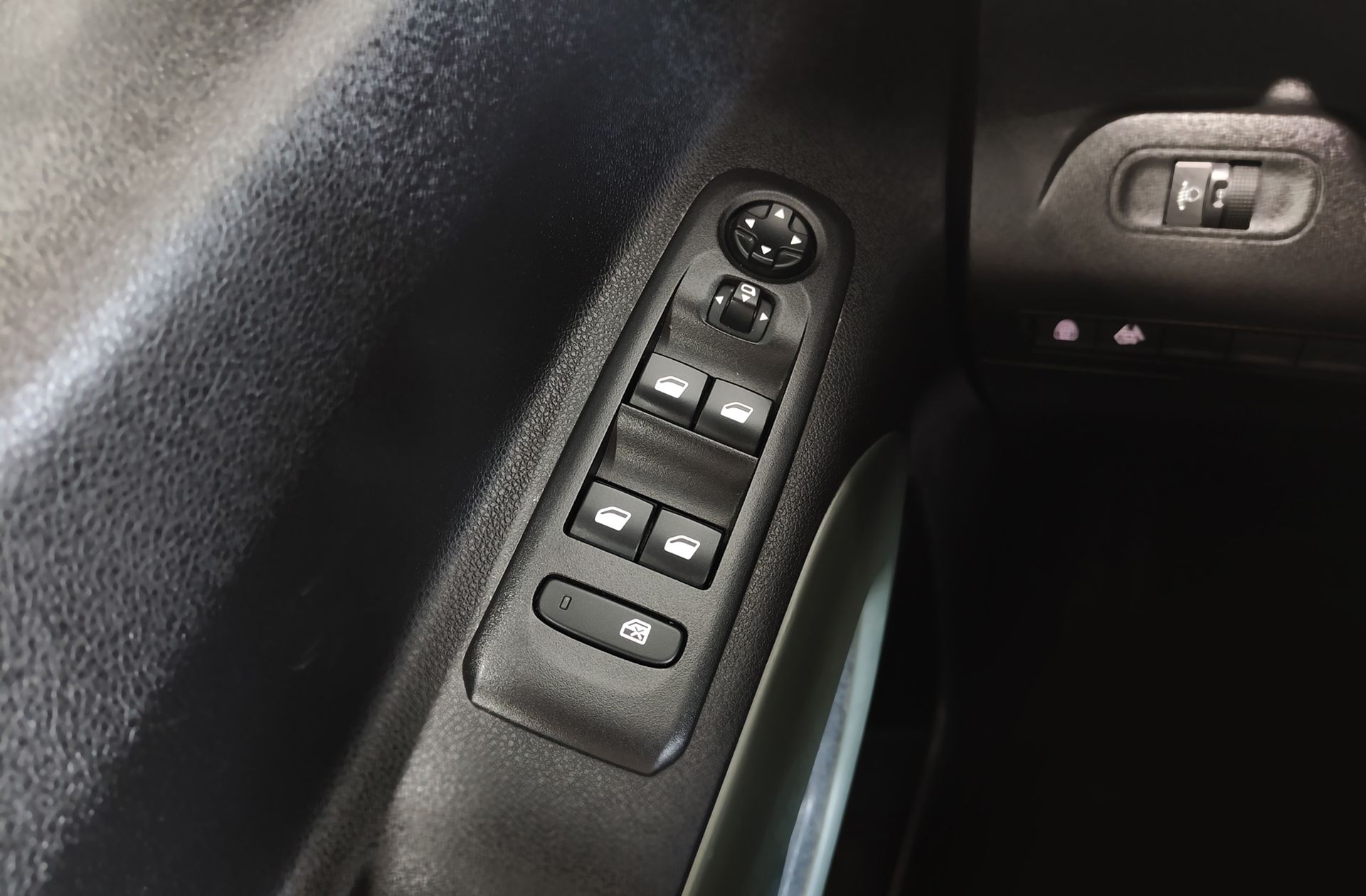 Citroën Berlingo BlueHDi 130 Talla M Shine EAT8 - foto 42