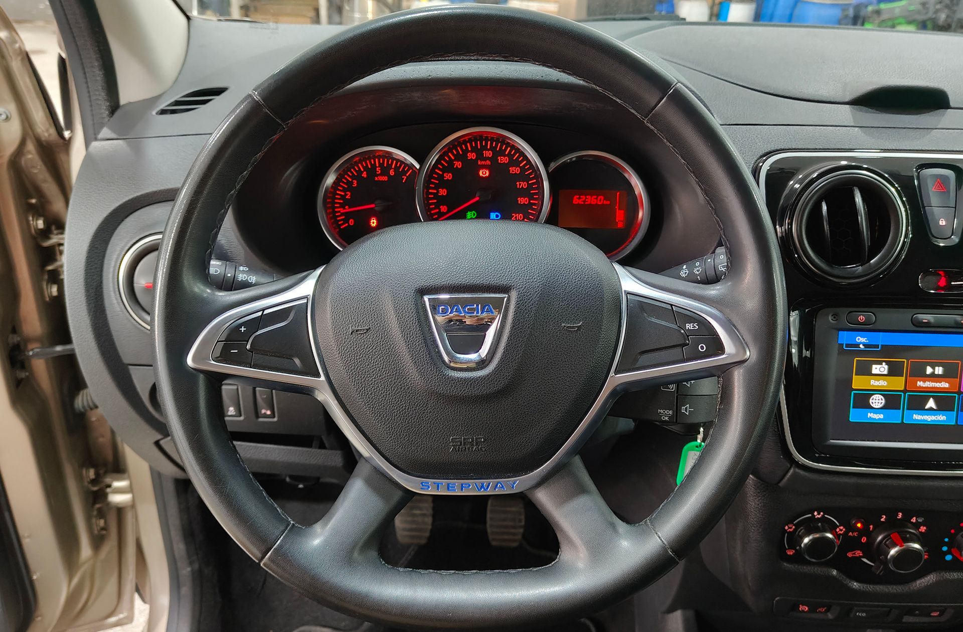 Dacia Lodgy Serie Limitada Xplore TCe GPF 7 plazas - foto 22