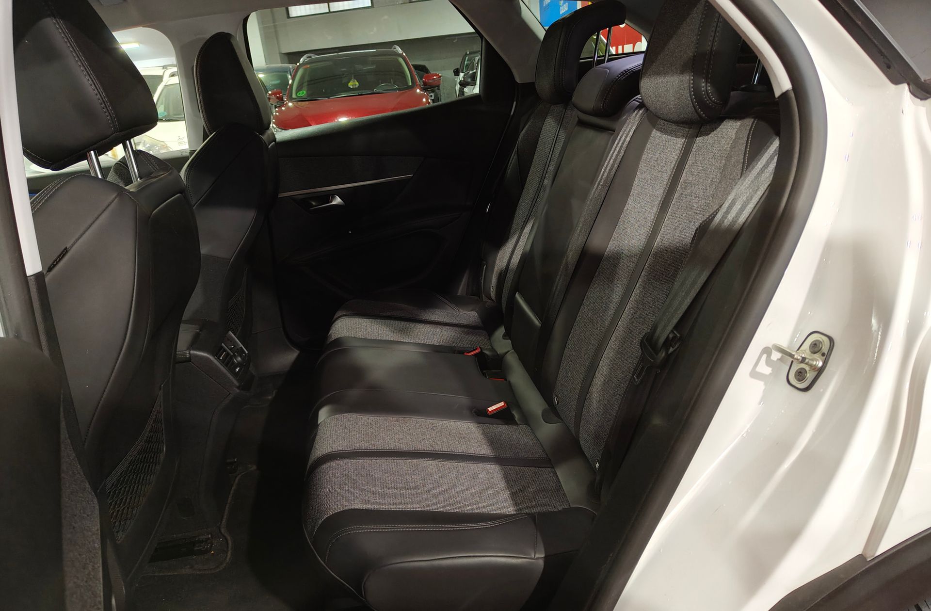 Peugeot 3008 BlueHDi 130 Allure - foto 14