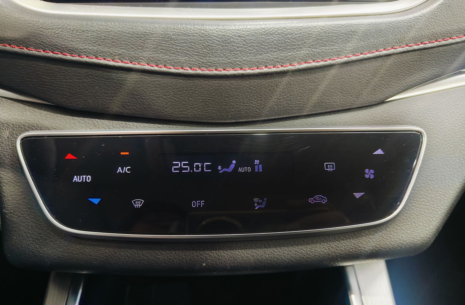 SWM G01 1.5T Luxury - foto 30