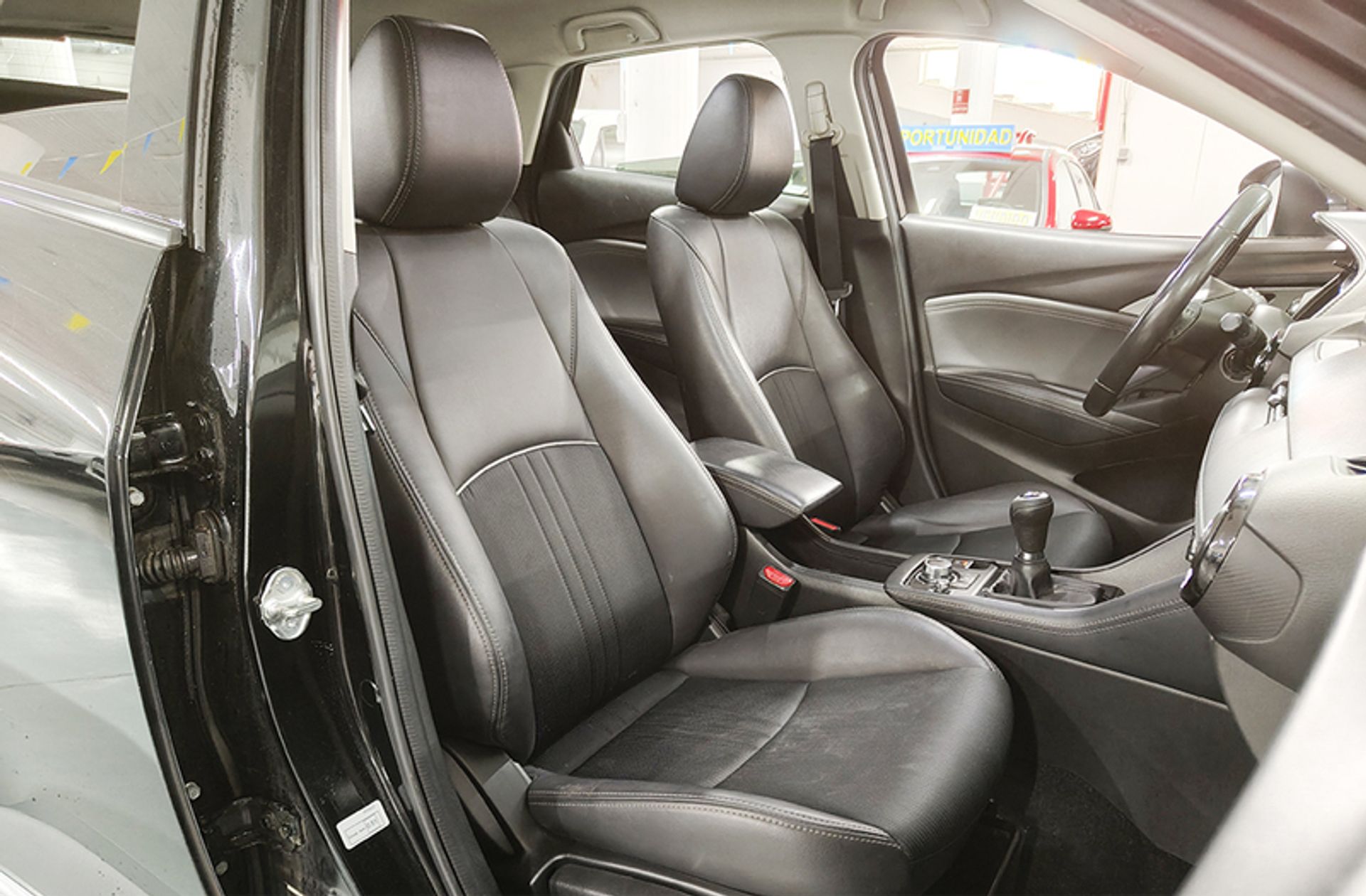 Mazda CX-3 1.8 D Zenith 2WD - foto 19