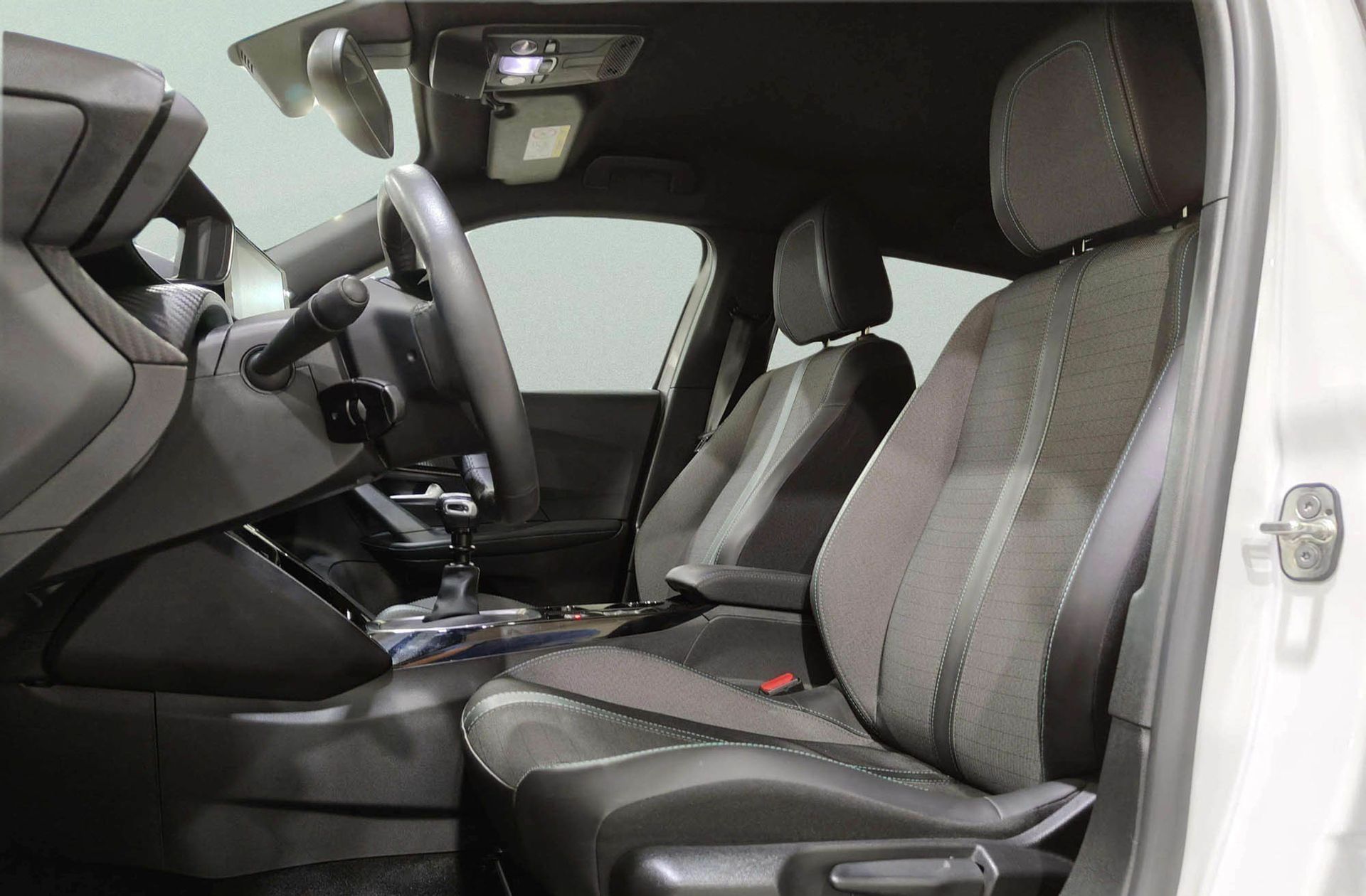 Peugeot 2008 PureTech 100 Allure Pack - foto 10