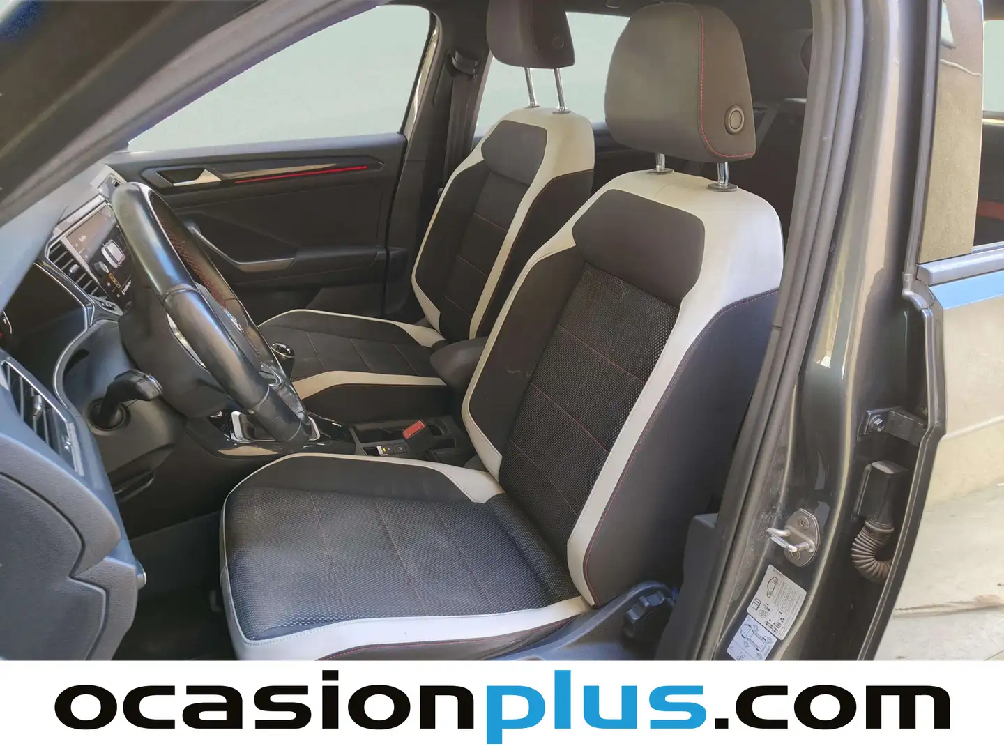 Foto Volkswagen T-Roc Volkswagen T-Roc Sport 1.6 TDI (115 CV)