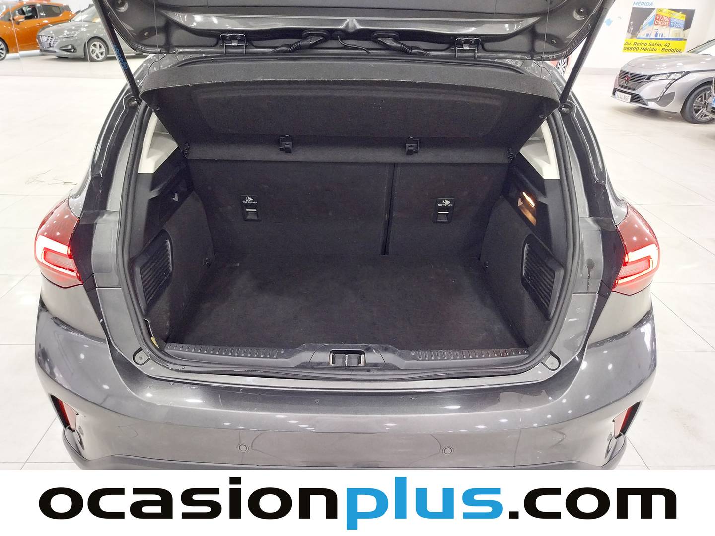 Fotos maletero Ford Focus Ford Focus 1.0 Ecoboost MHEV Active Auto (155 CV)