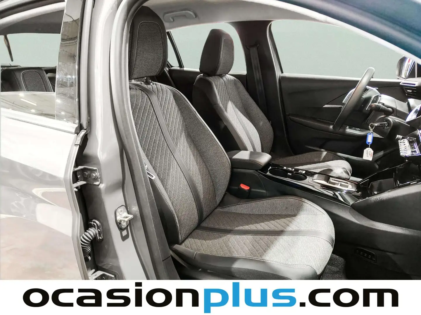 Foto Peugeot 208 Peugeot 208 Allure Hybrid eDCS6 (100 CV)