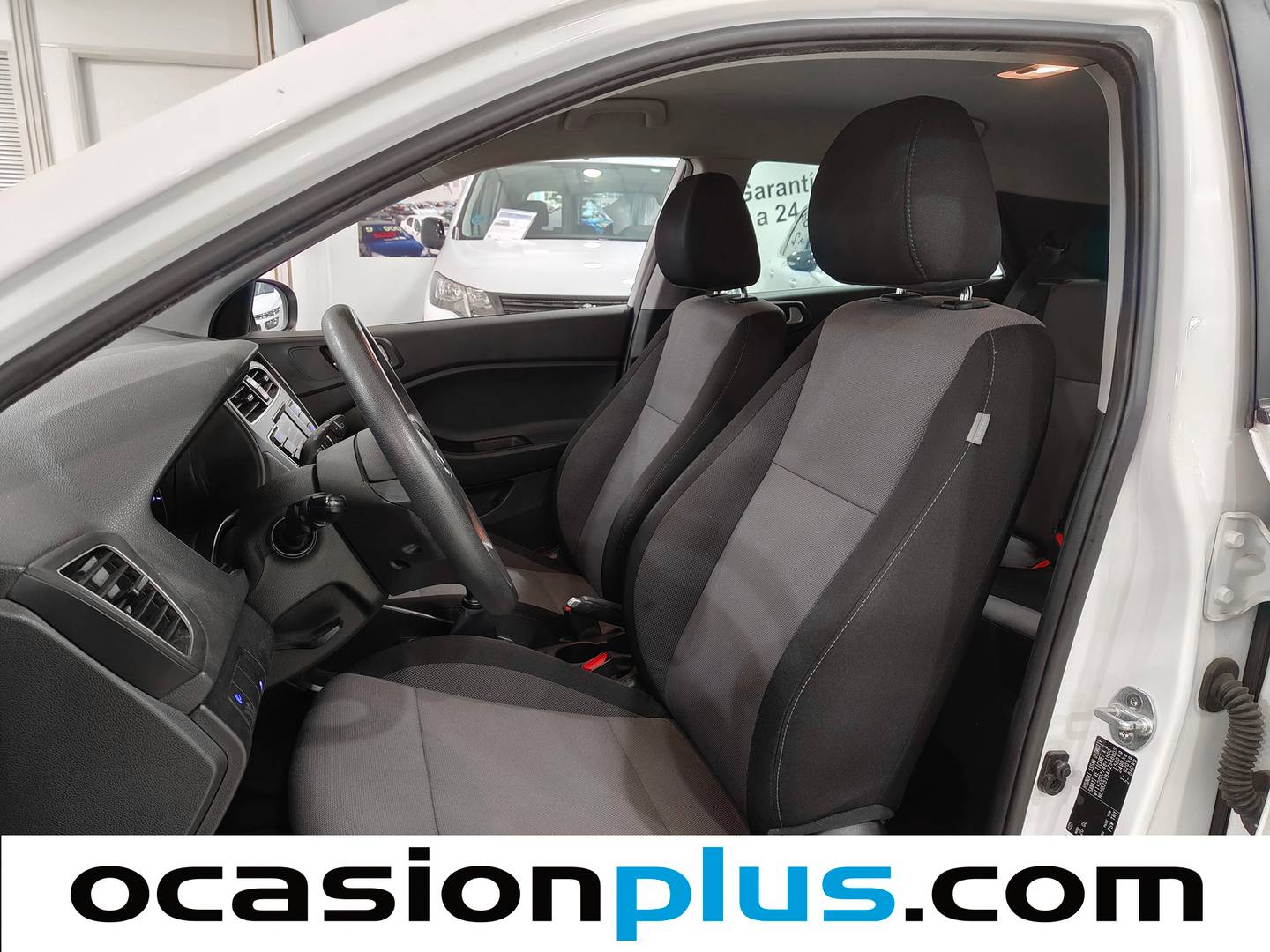 Foto asientos delanteros Hyundai i20 Hyundai i20 1.2 MPI Essence (75 CV)