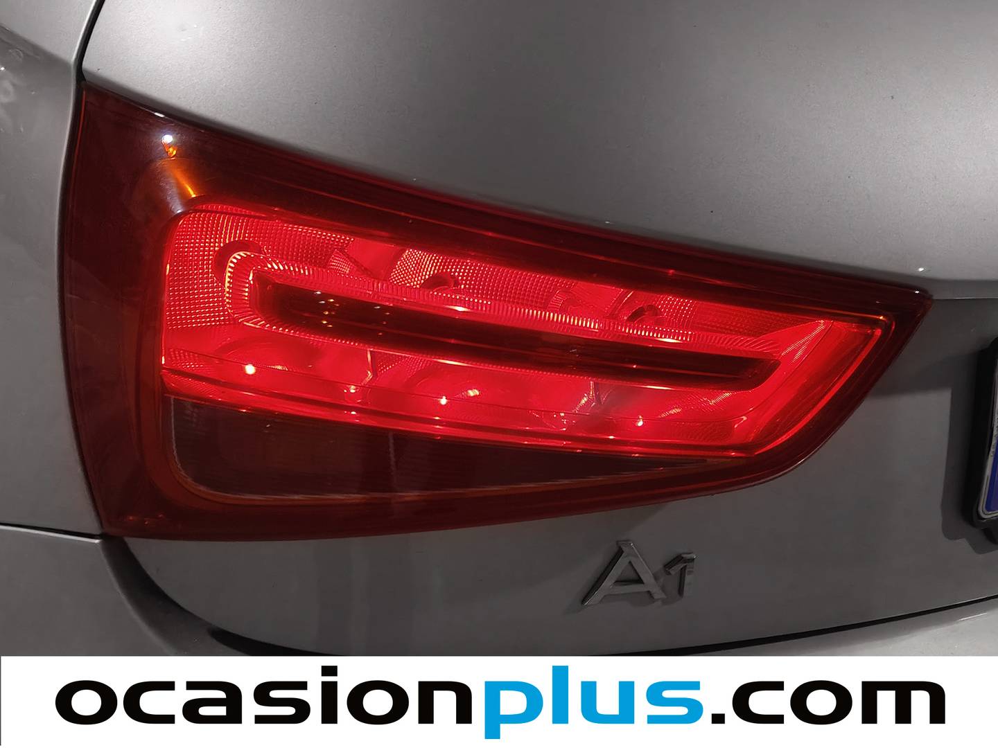 Foto Audi A1 Audi A1 Attraction 1.6 TDI (105 CV)