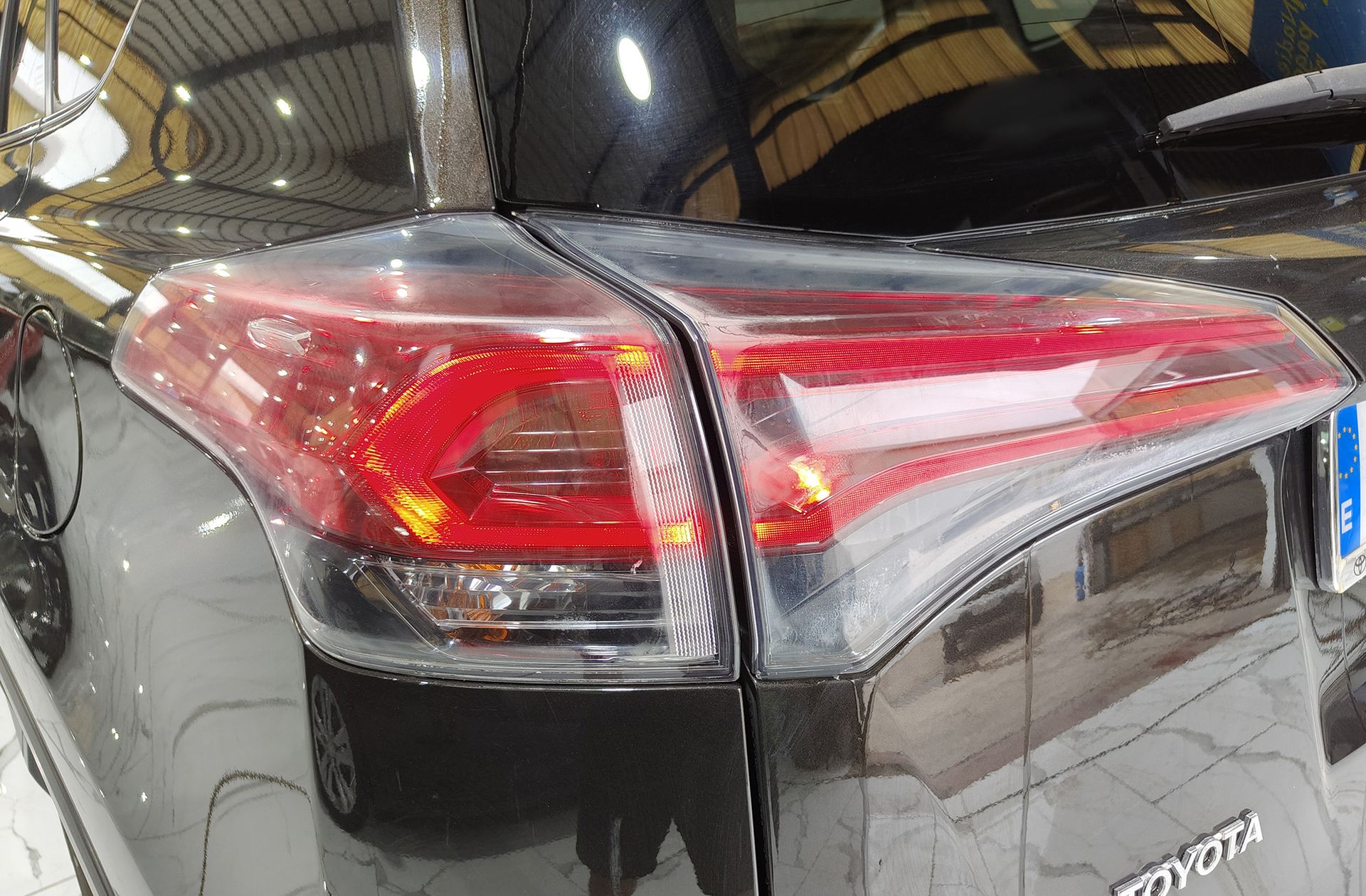 Toyota RAV4 2.5l hybrid Advance 2WD - foto 14