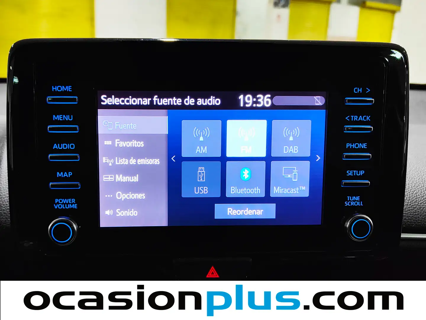 Foto Toyota Yaris Toyota Yaris 120H Business Plus (116 CV)