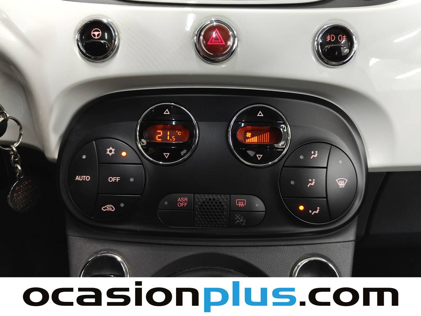 Equipamiento del Fiat 500 Fiat 500 1.2 8v Lounge (69 CV)
