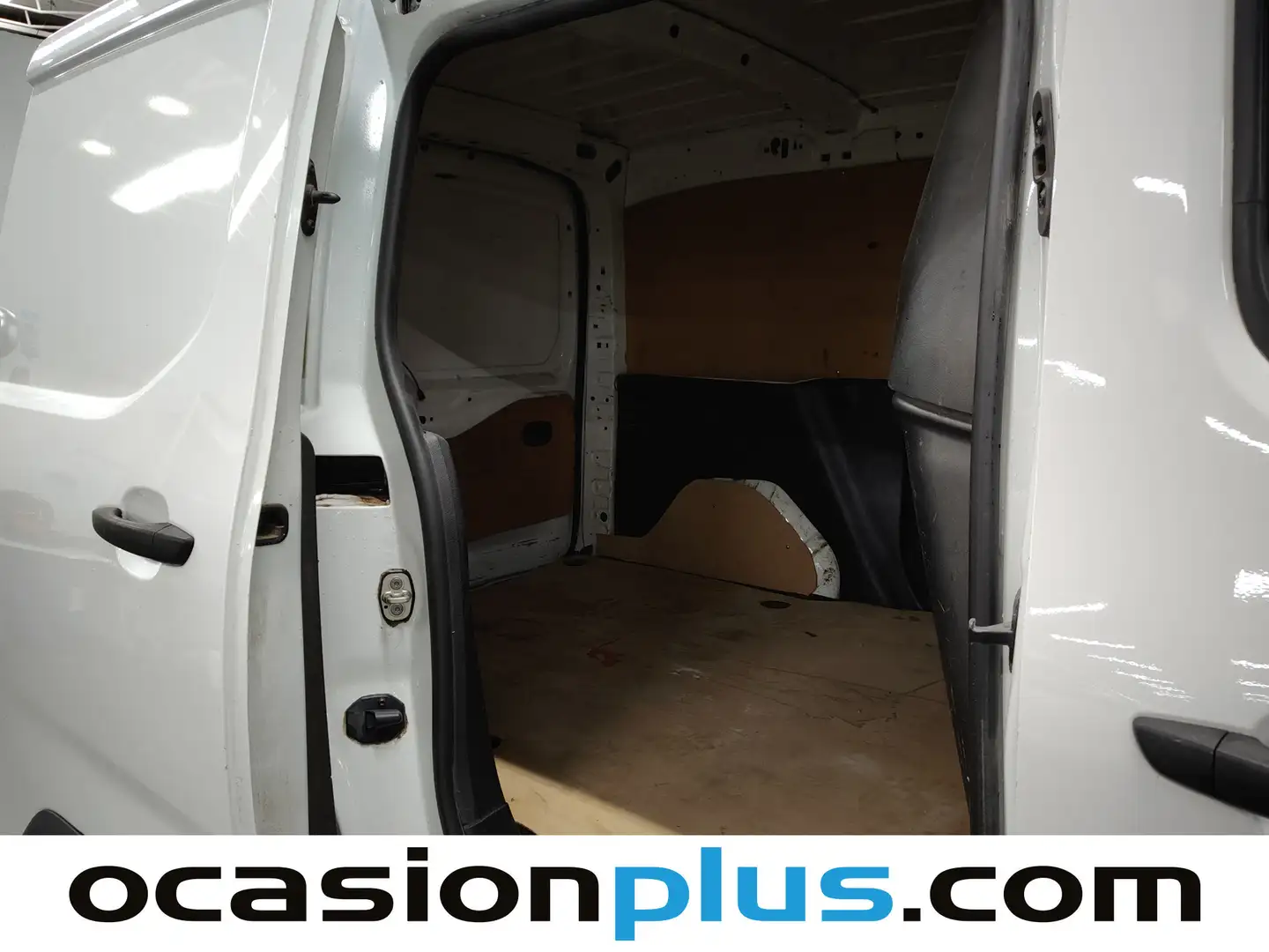 Foto Peugeot Partner Peugeot Partner BlueHDi 100 S&S Pro Standard 600kg (98 CV)