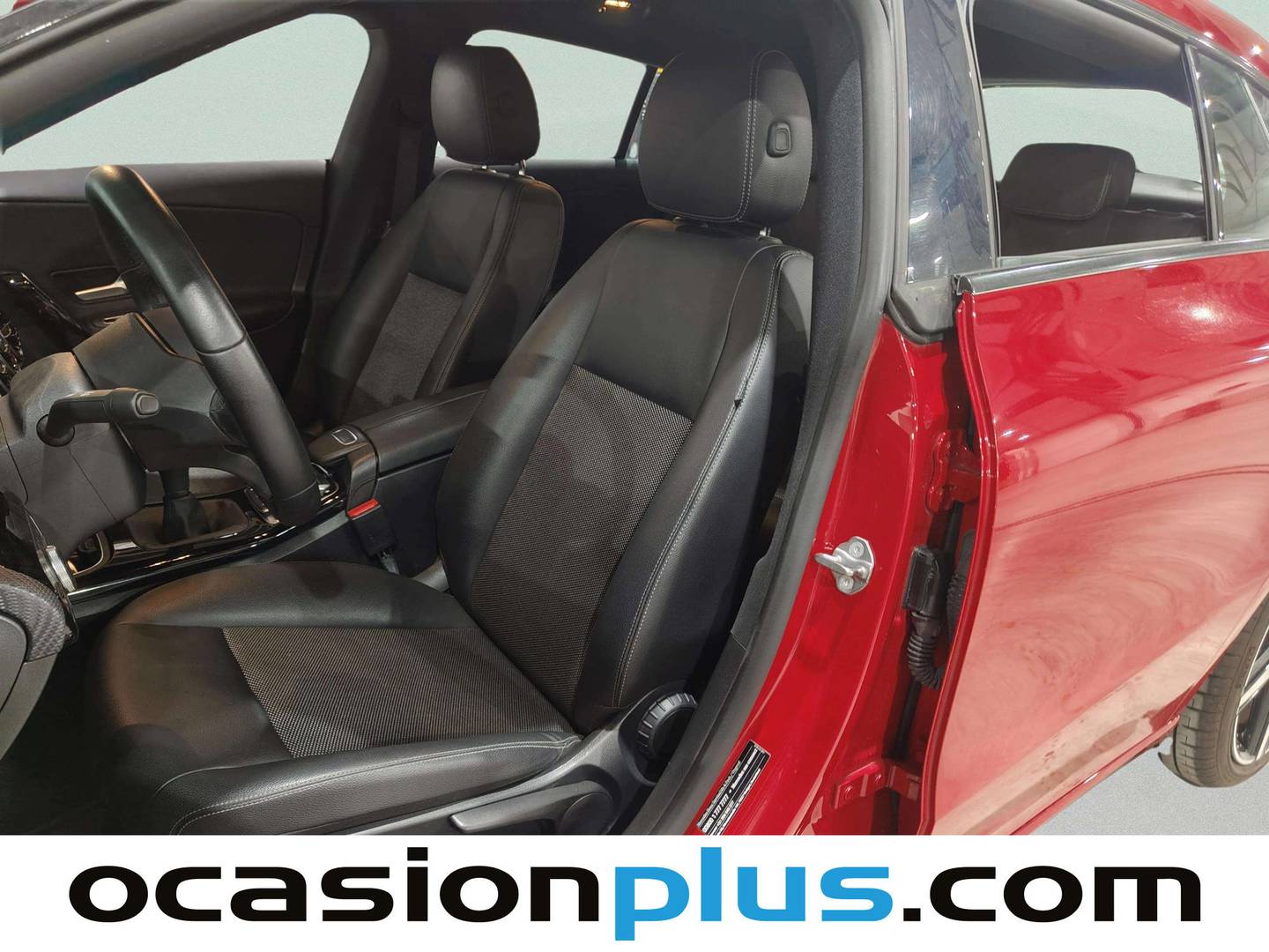 Foto asientos delanteros Mercedes CLA Mercedes CLA Shooting Brake 180 (136 CV)