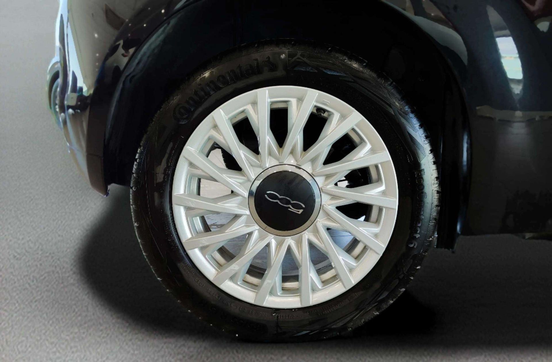 Fiat 500 1.0 Hybrid Club - foto 31