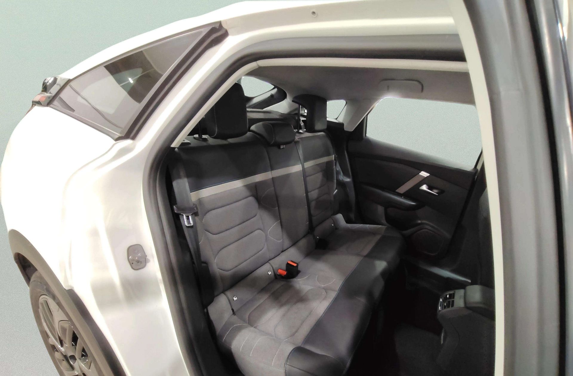 Citroën C4 PureTech 130 Plus EAT8 - foto 16